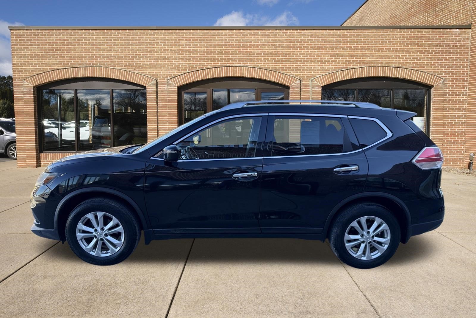 2016 Nissan Rogue SV