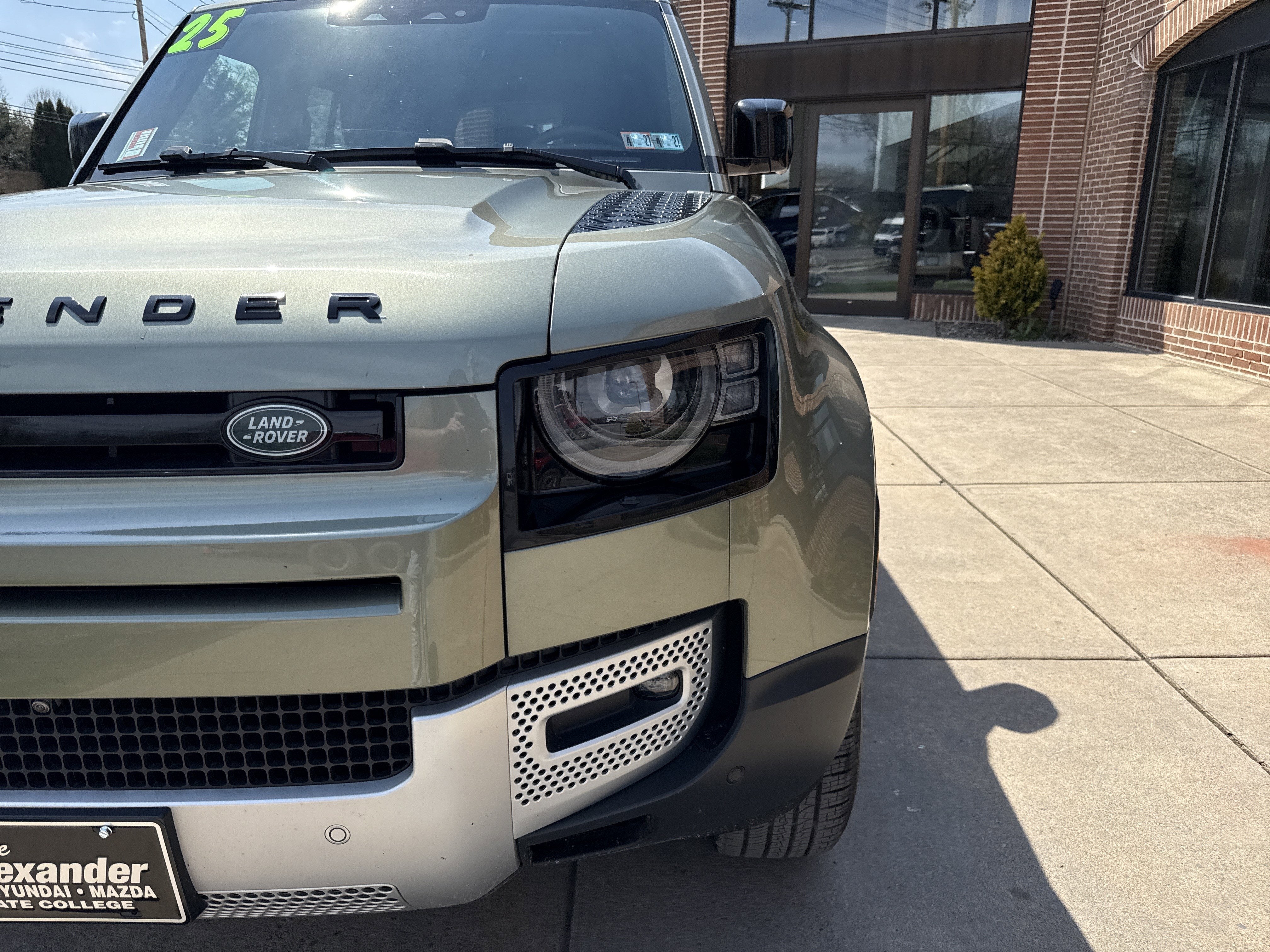 2025 Land Rover Defender S