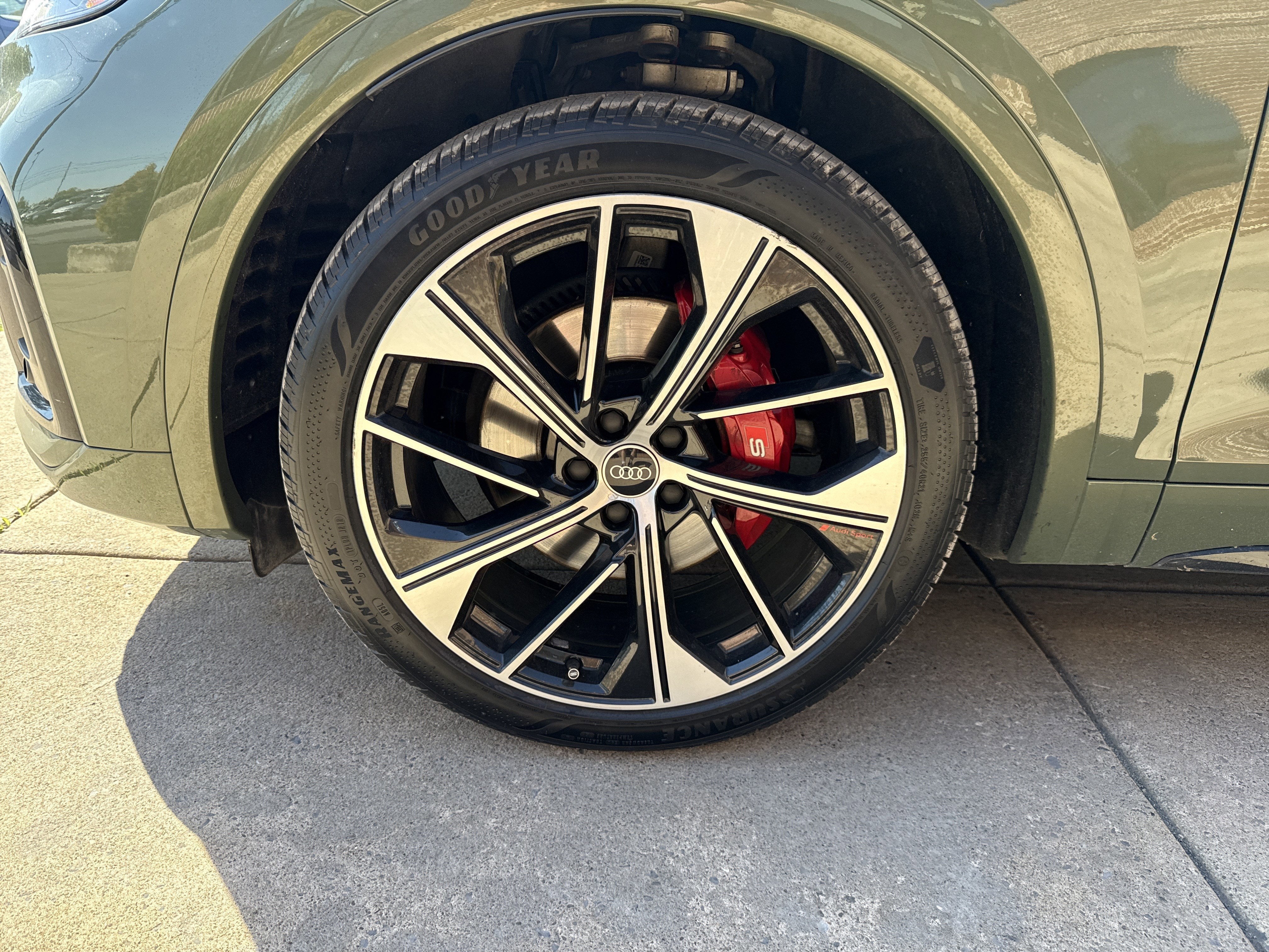 2023 Audi SQ5 Premium Plus