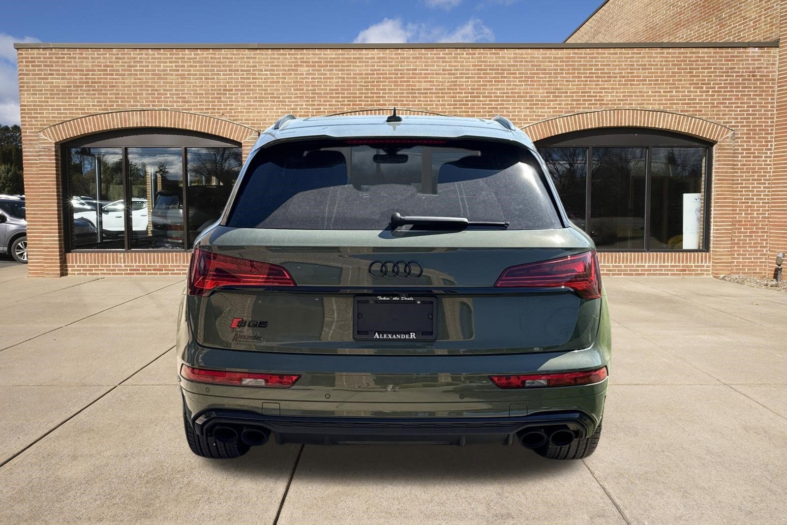 2023 Audi SQ5 Premium Plus