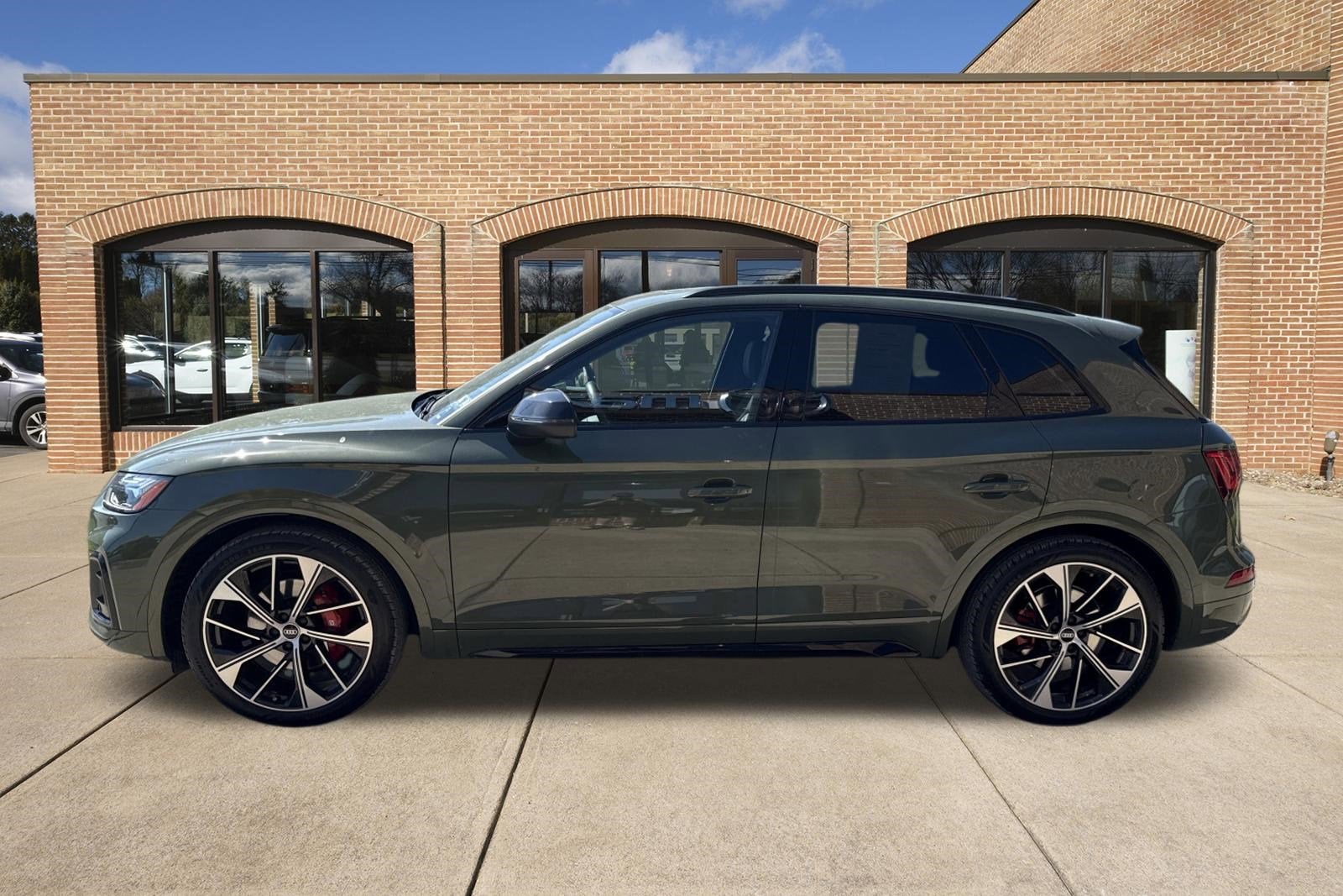2023 Audi SQ5 Premium Plus