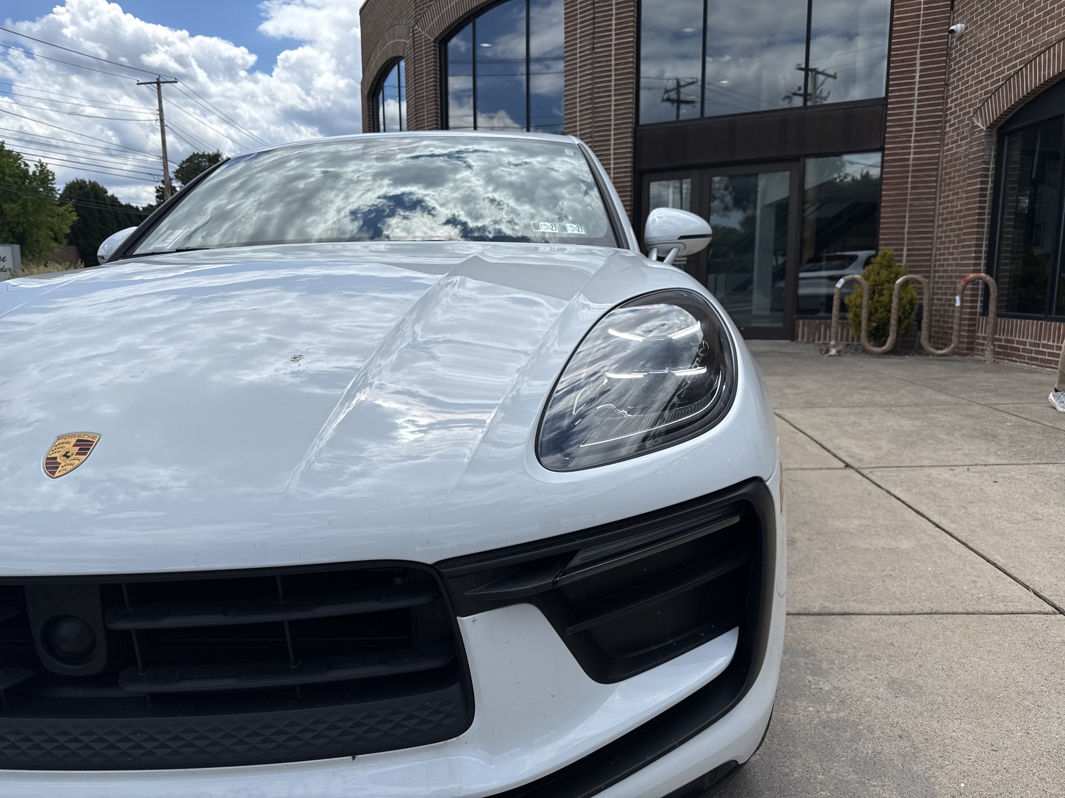 2025 Porsche Macan Base