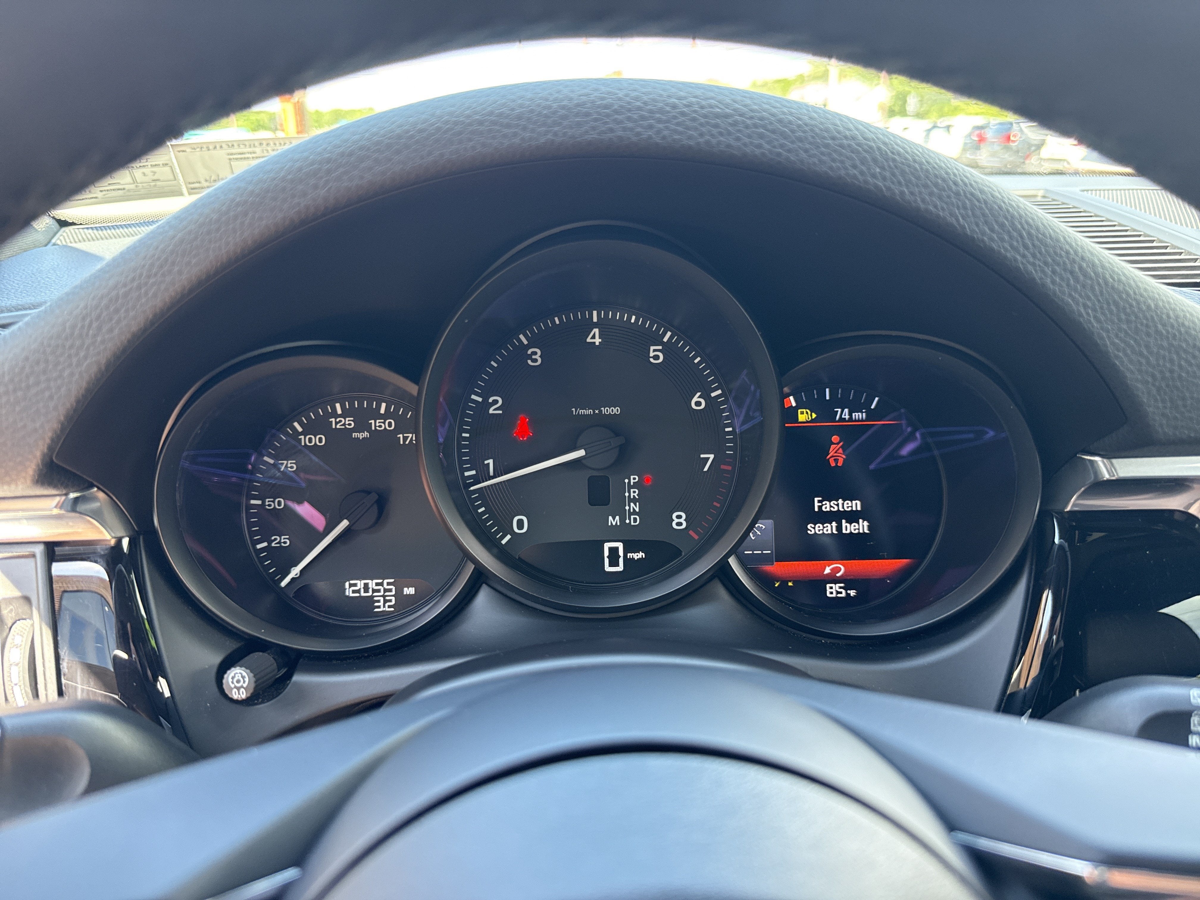 2025 Porsche Macan Base