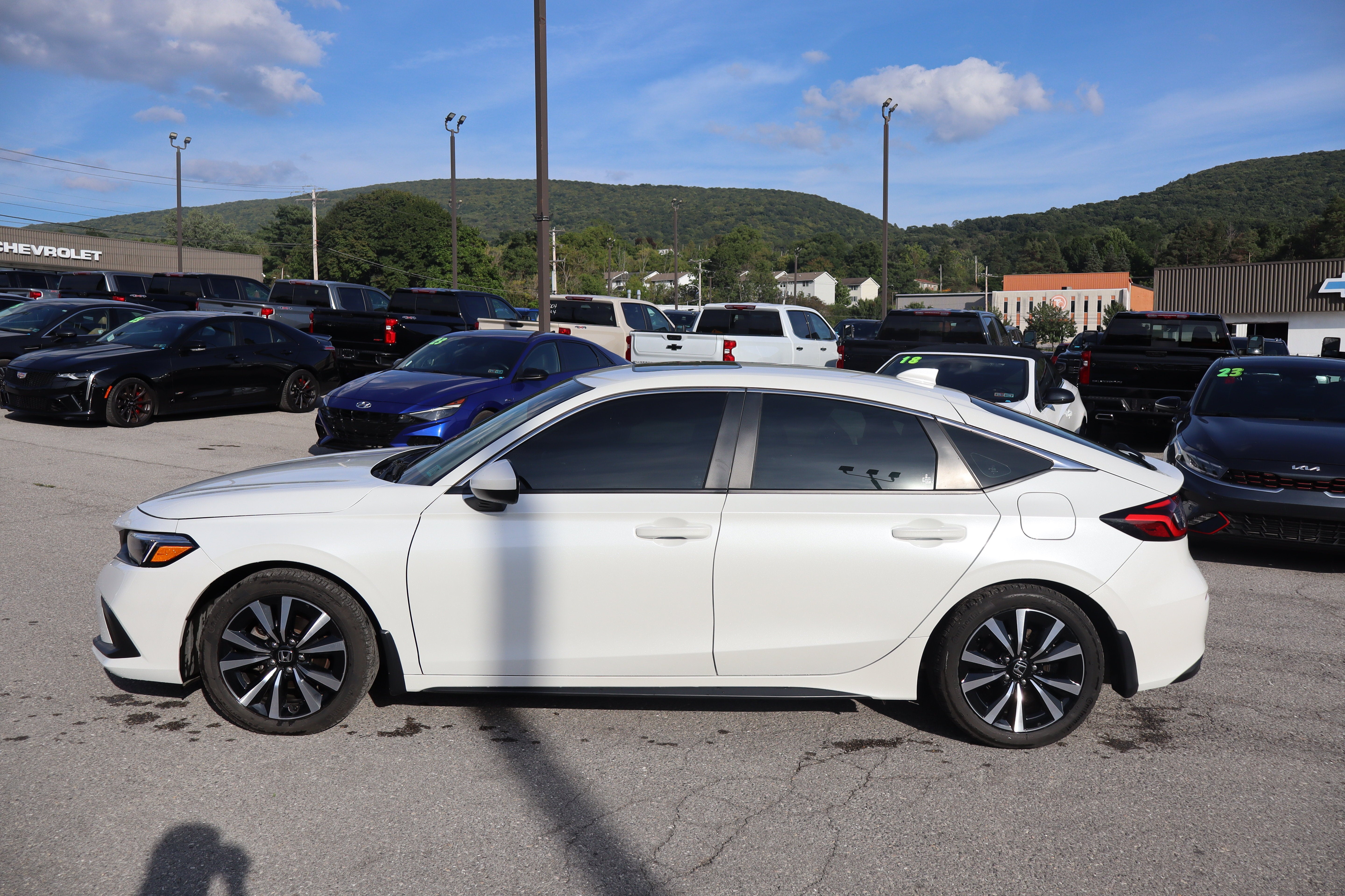 2024 Honda Civic Hatchback EX-L
