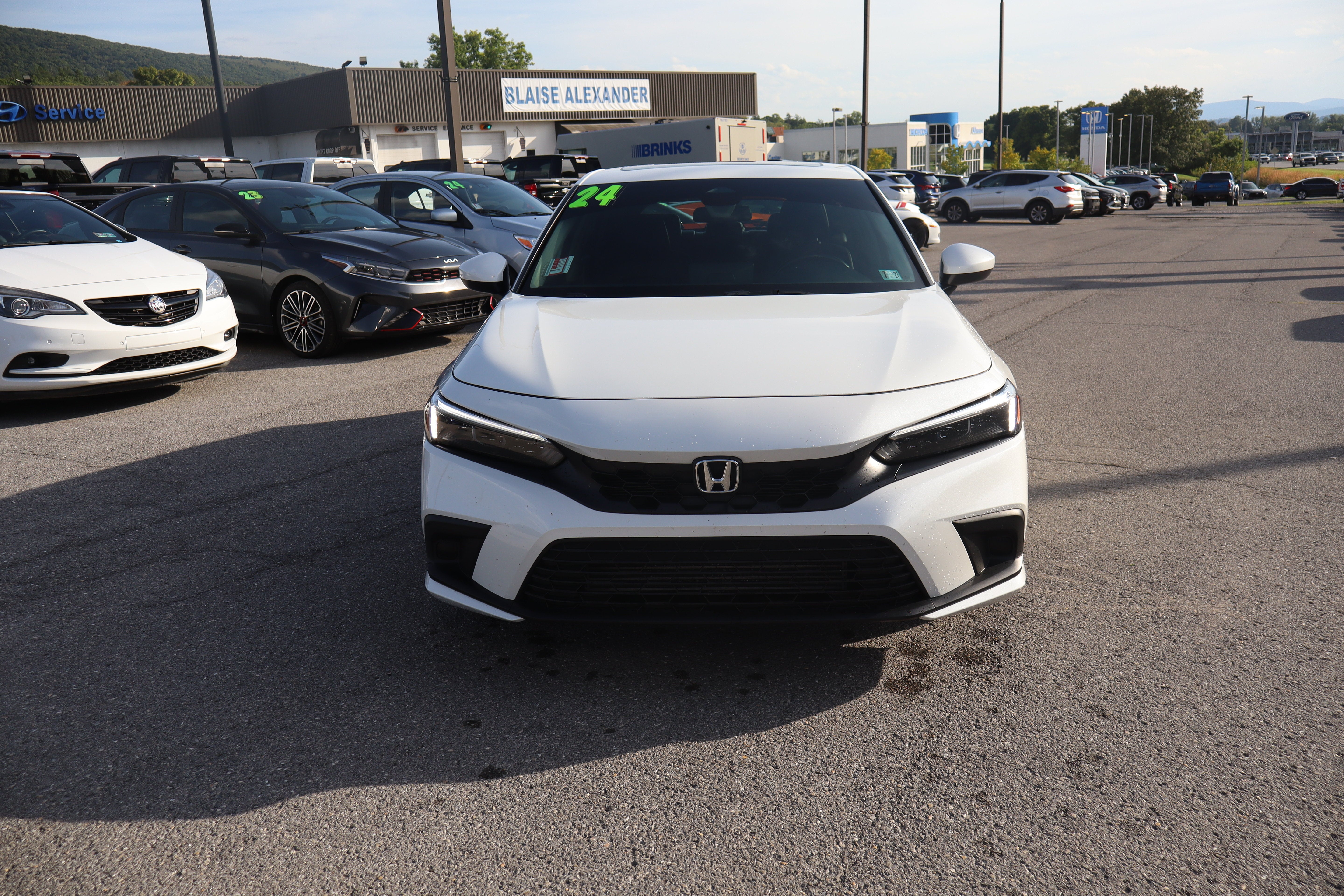 2024 Honda Civic Hatchback EX-L