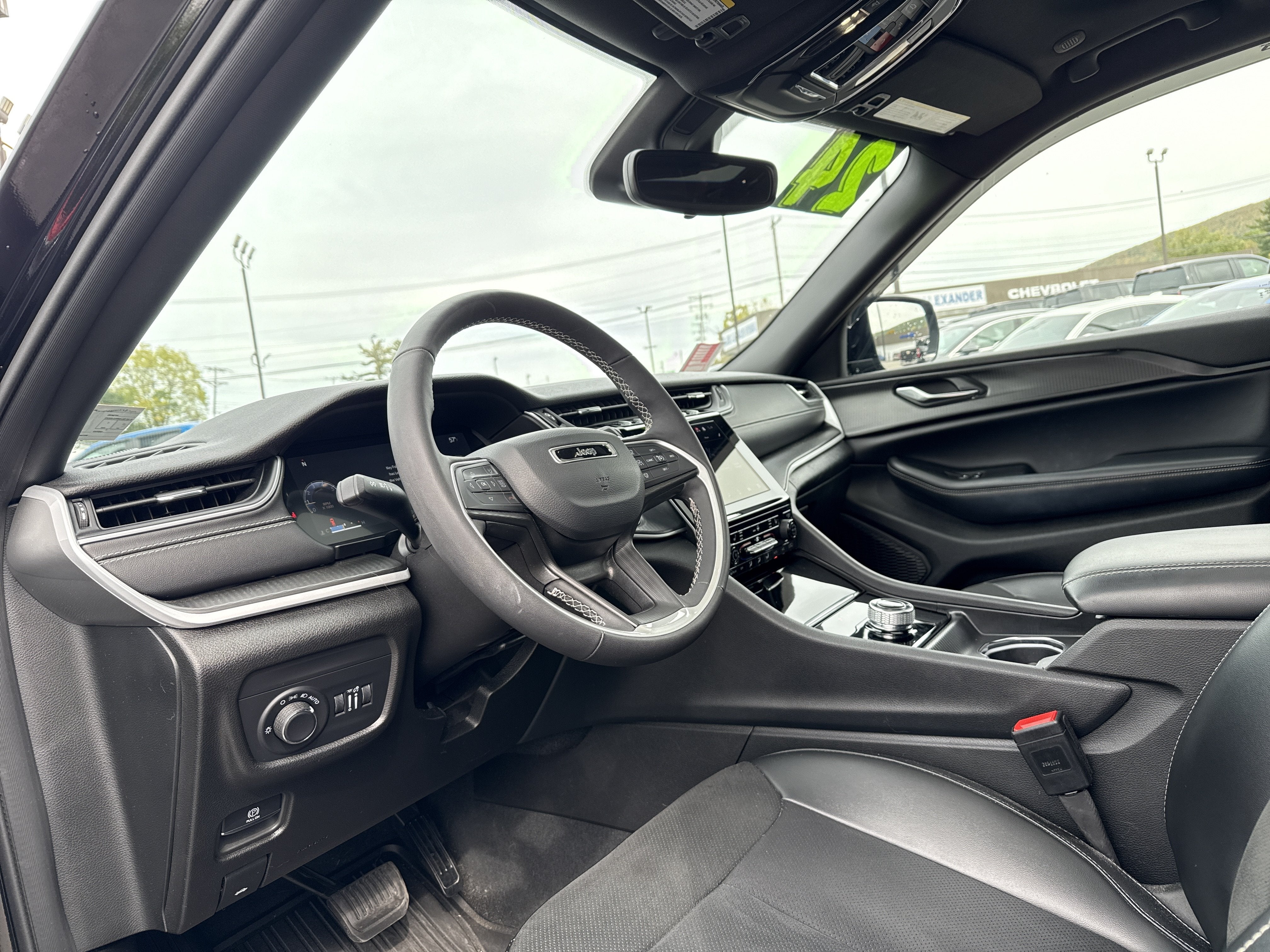 2024 Jeep Grand Cherokee Altitude