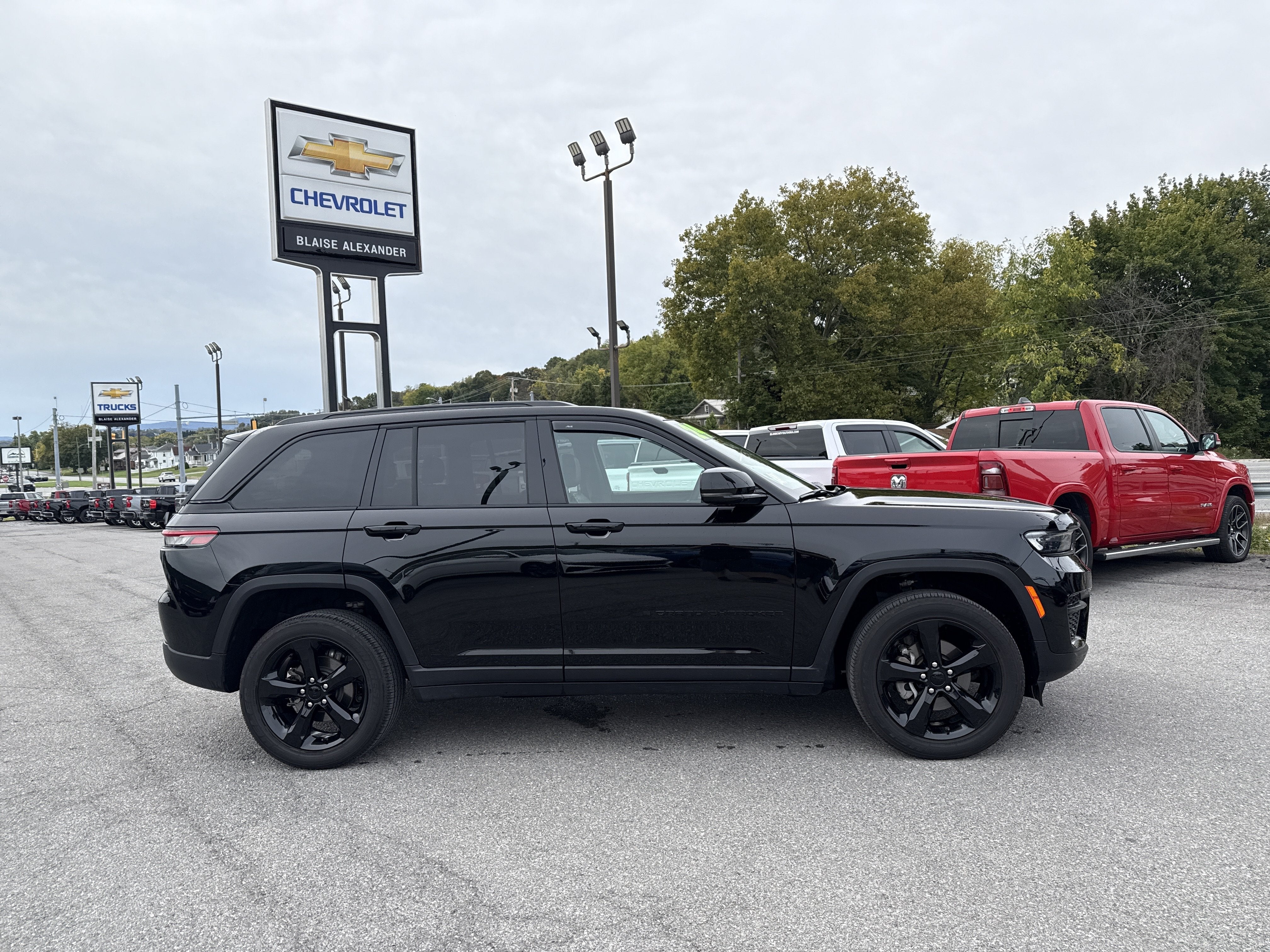 2024 Jeep Grand Cherokee Altitude