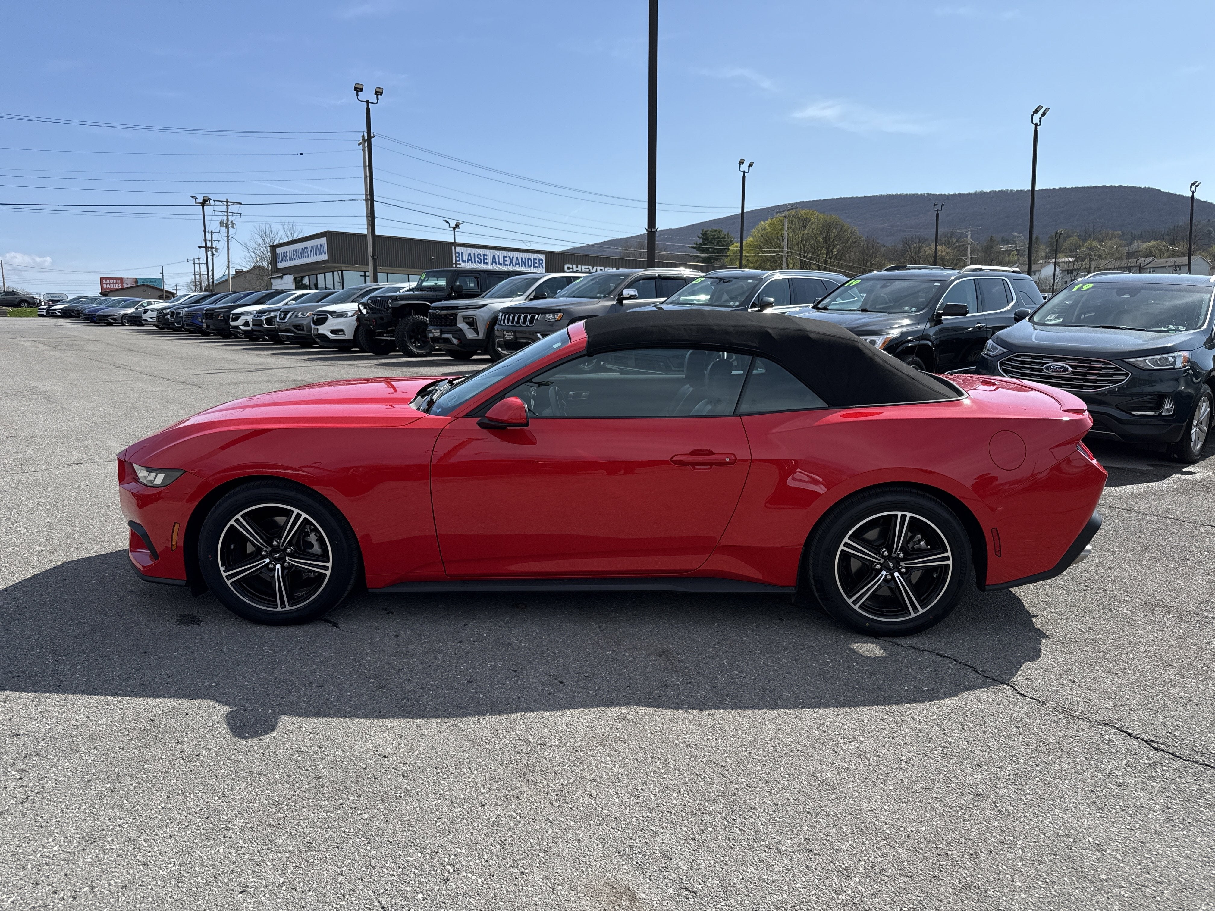 2025 Ford Mustang EcoBoost Premium
