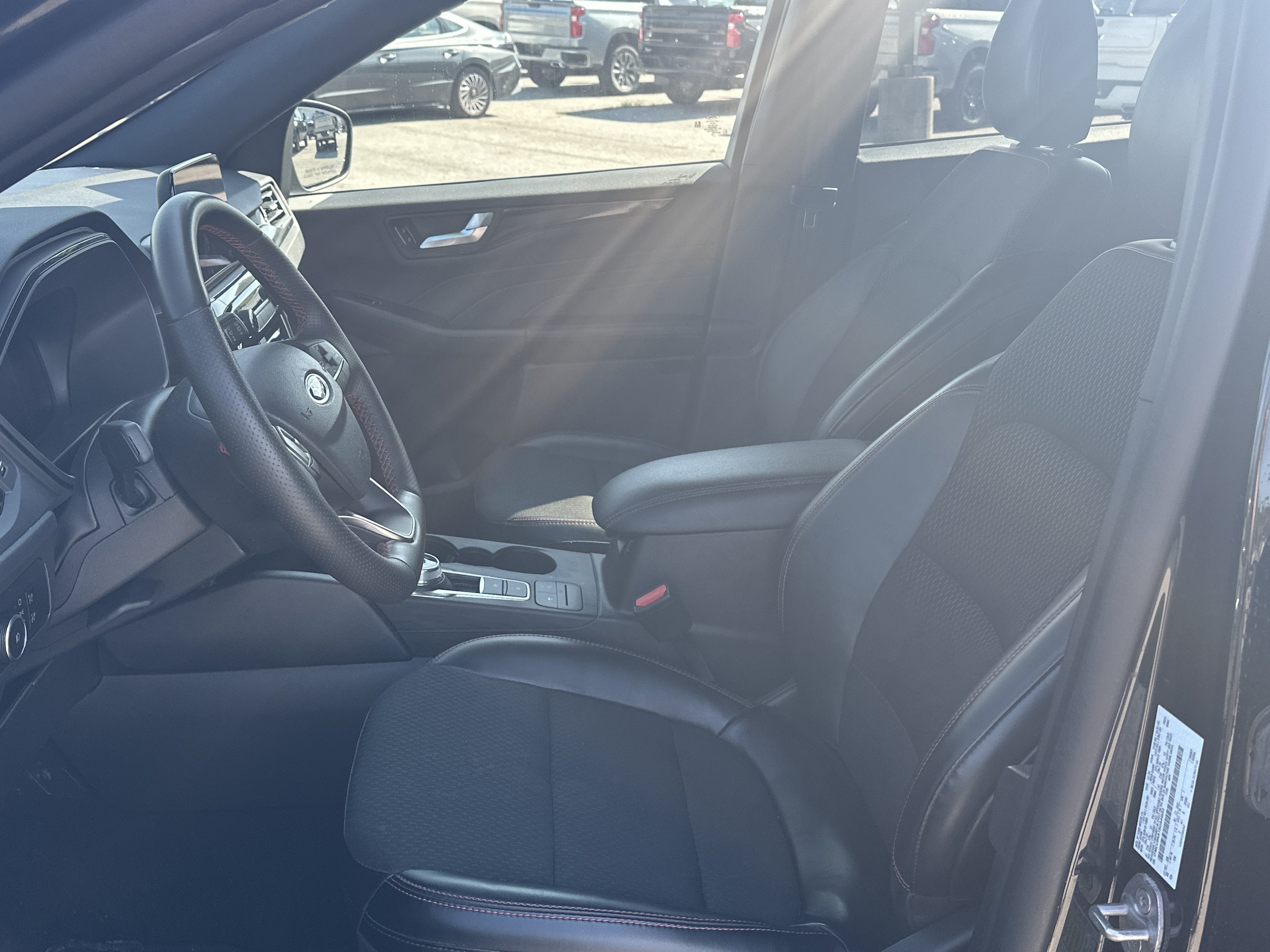 2025 Ford Escape ST-Line Select