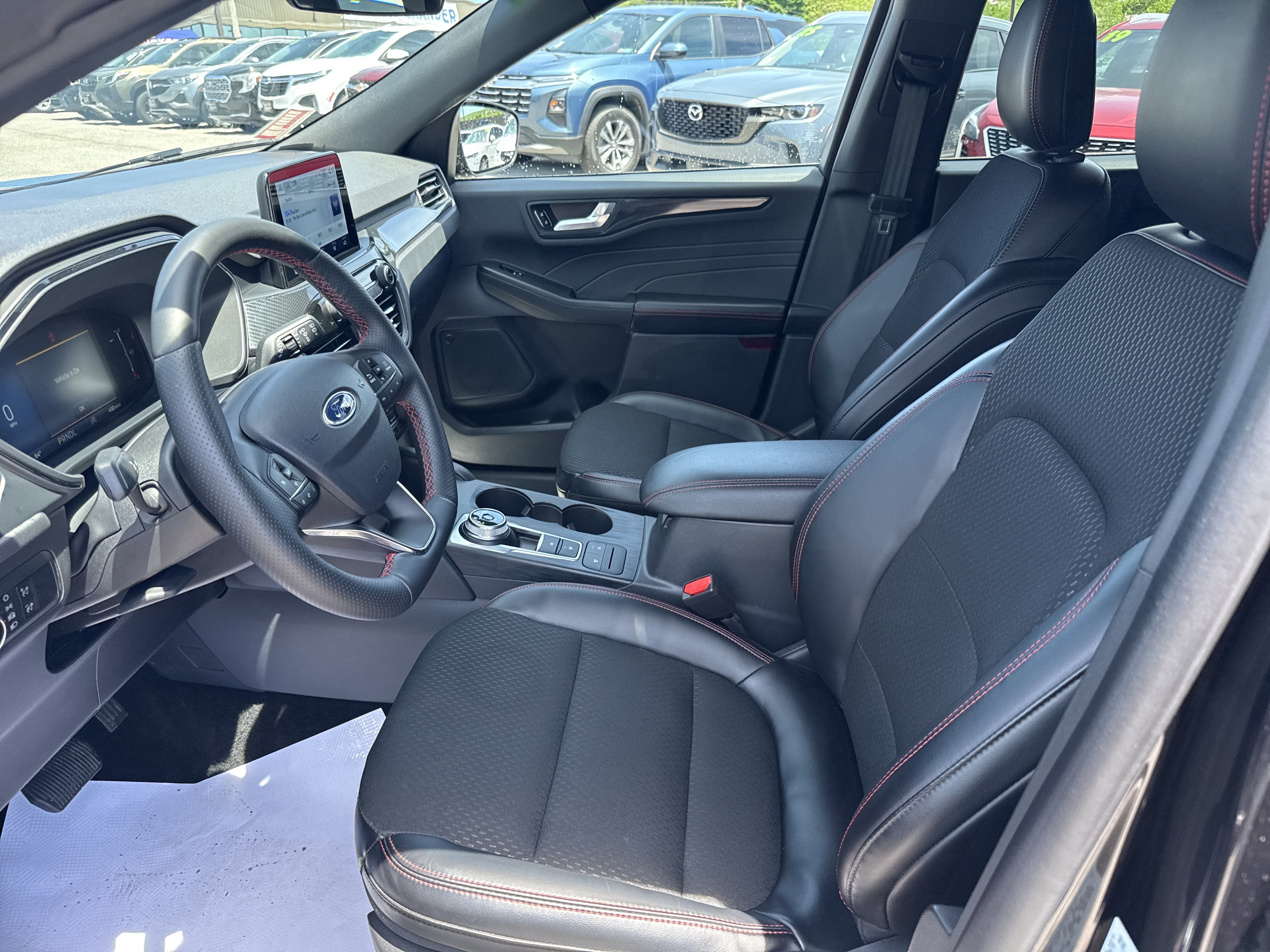 2025 Ford Escape ST-Line Select