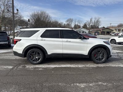 2025 Ford Explorer ST