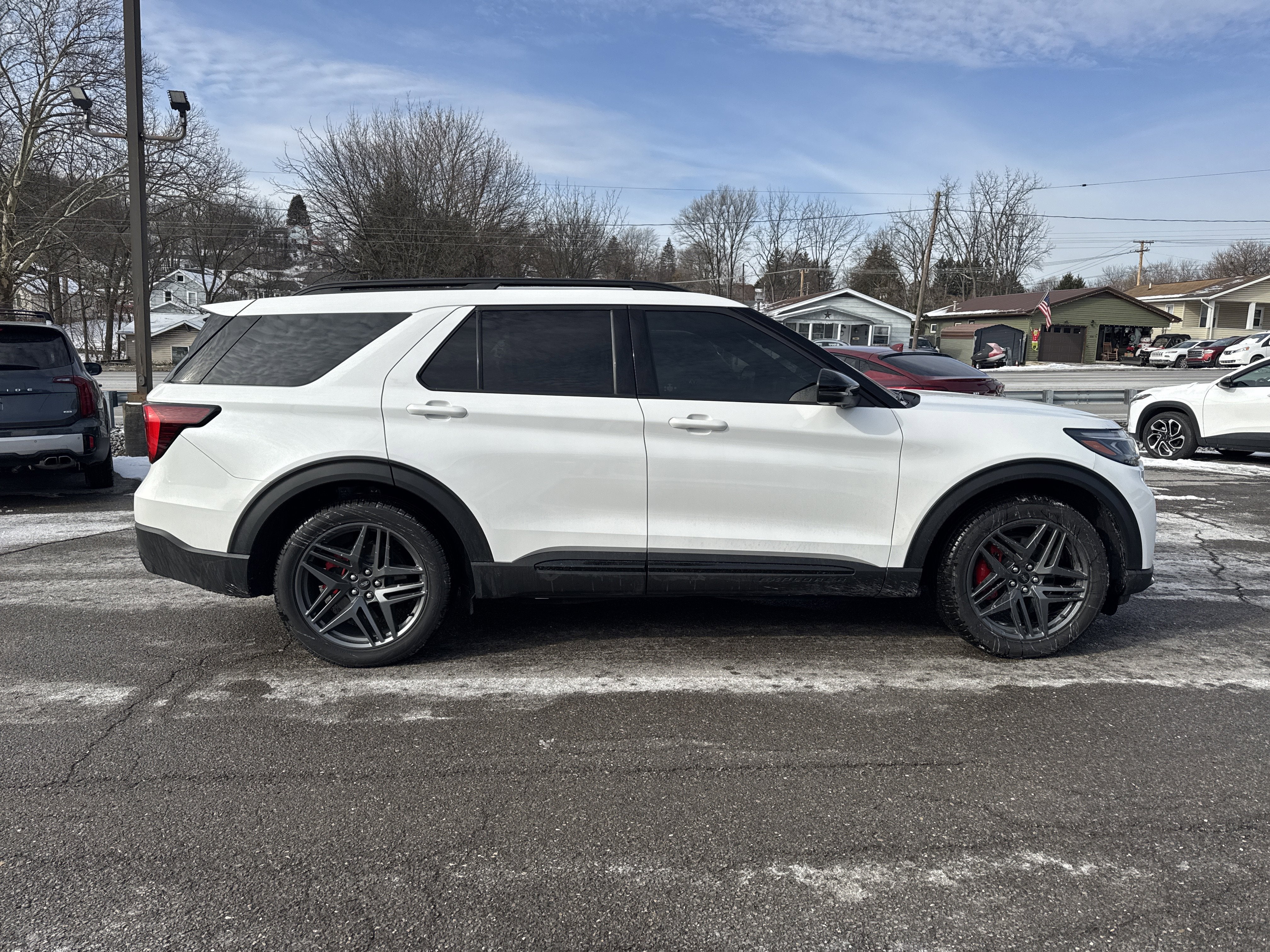 2025 Ford Explorer ST
