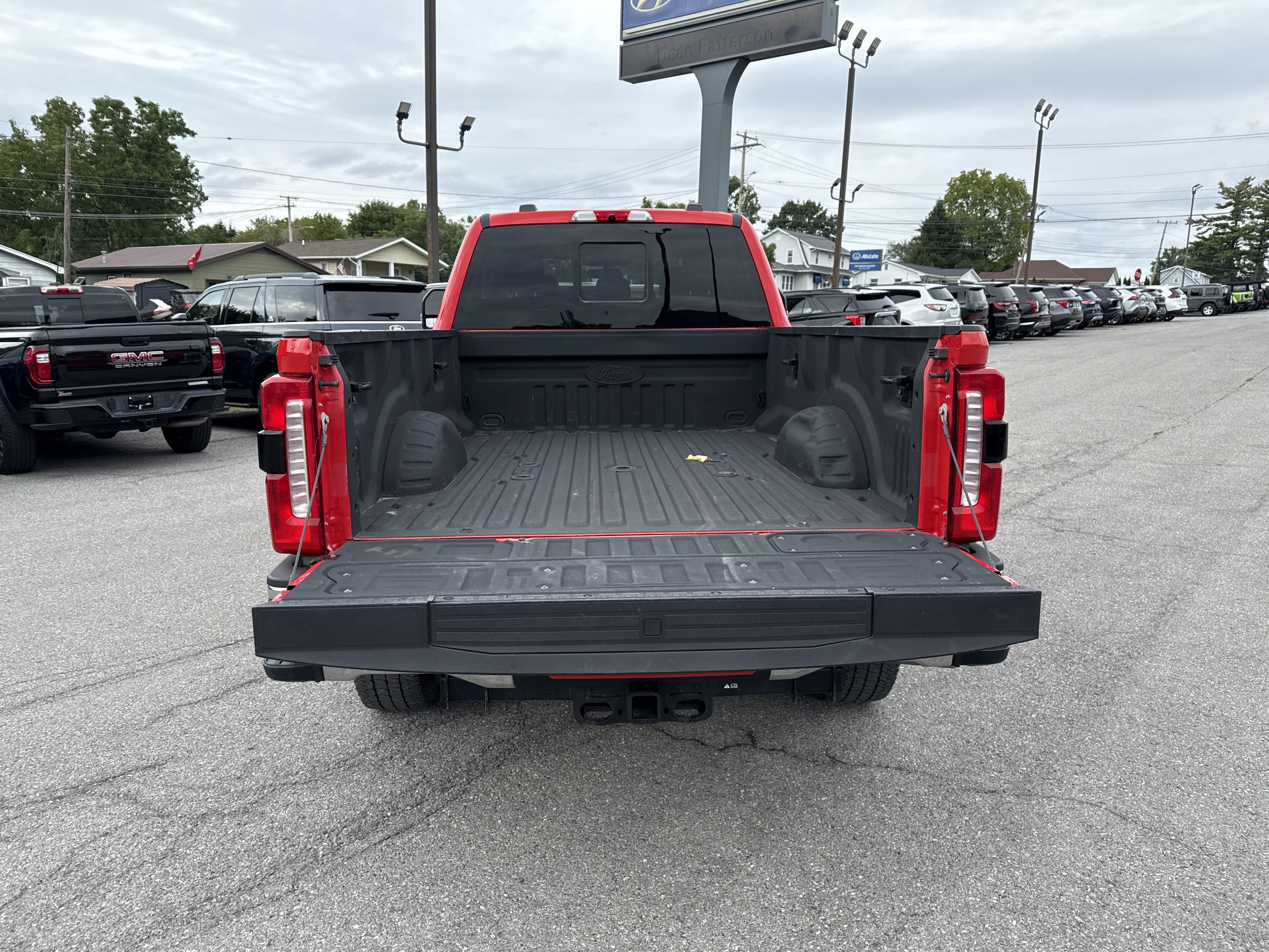 2023 Ford Super Duty F-350 SRW LARIAT