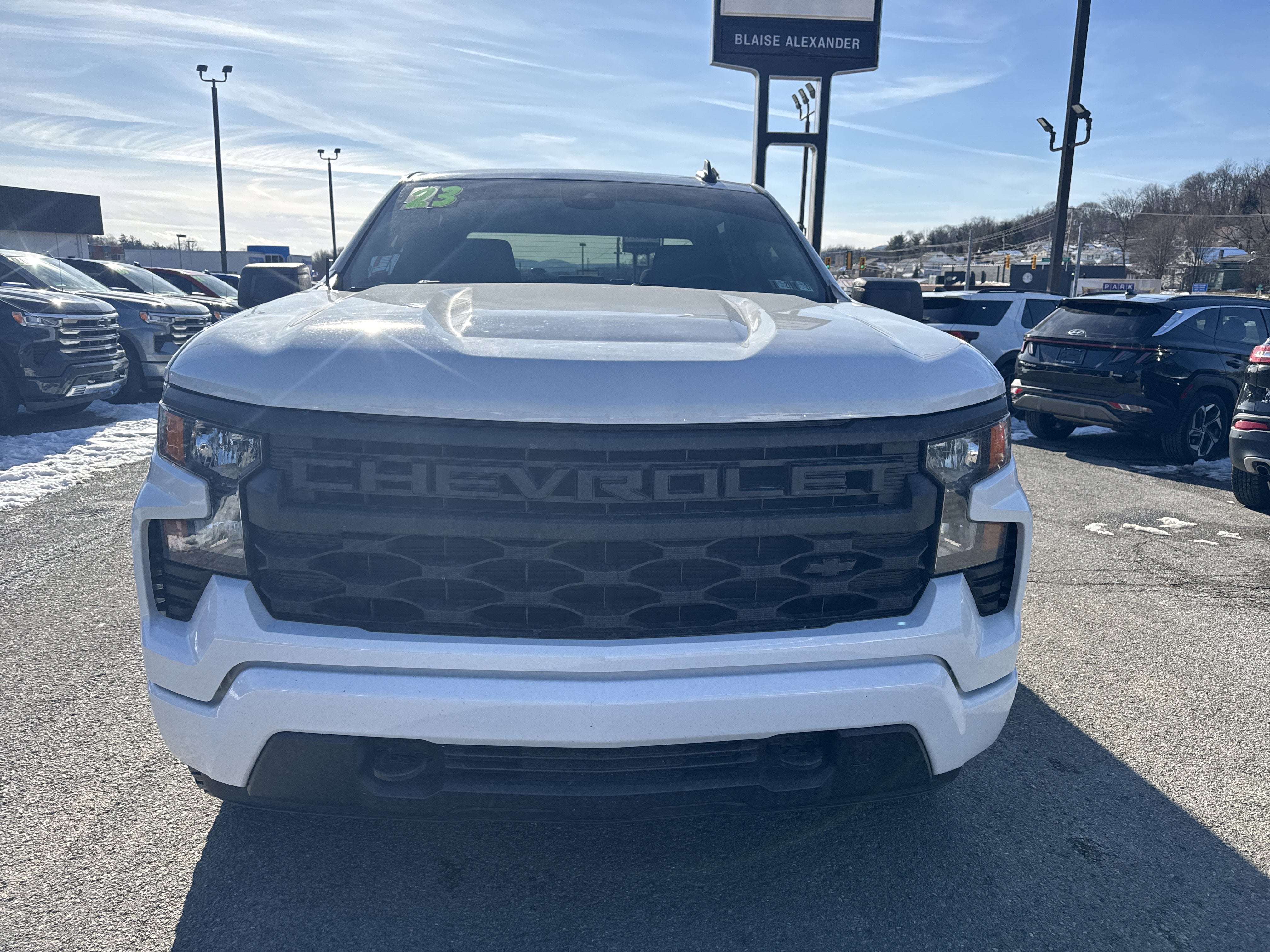 2023 Chevrolet Silverado 1500 Custom