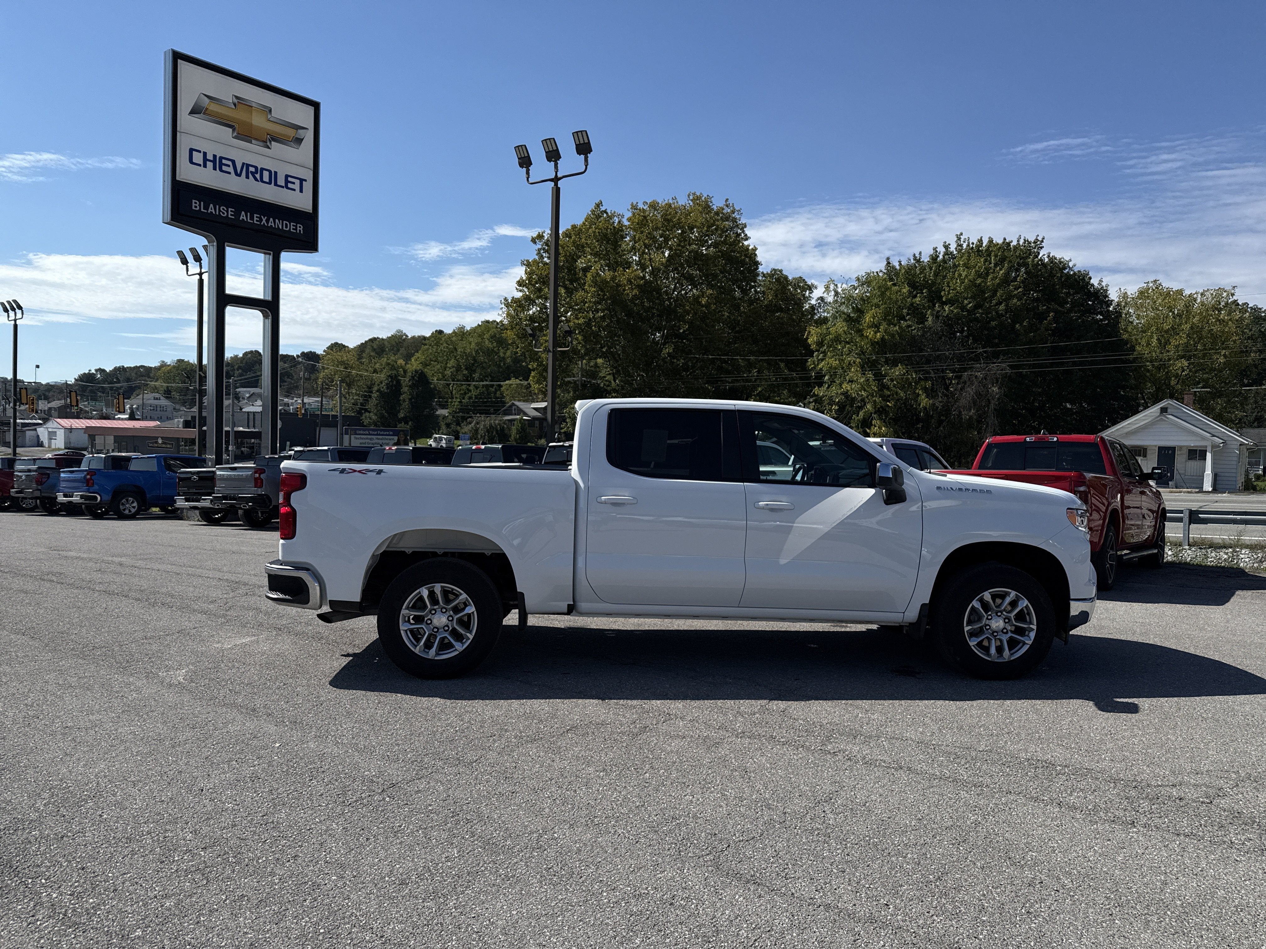 2023 Chevrolet Silverado 1500 LT