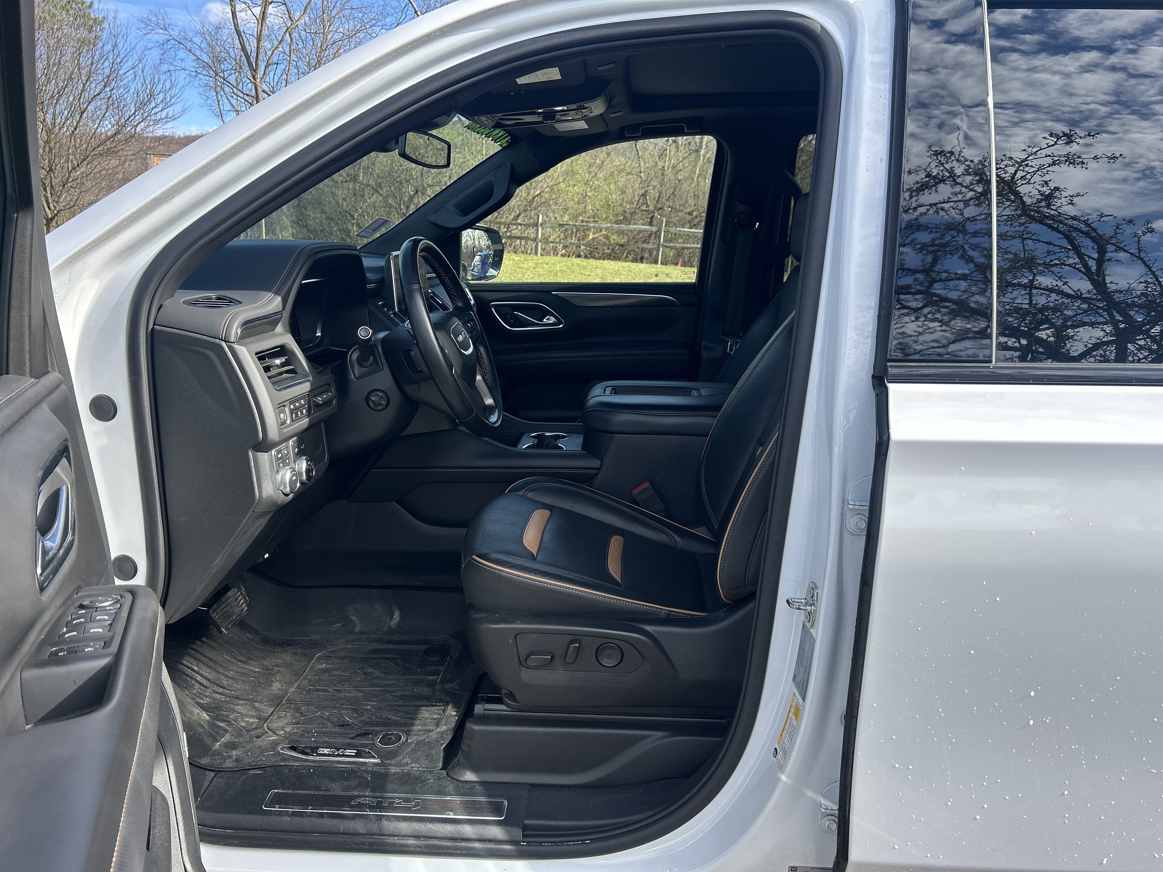 2024 GMC Yukon AT4
