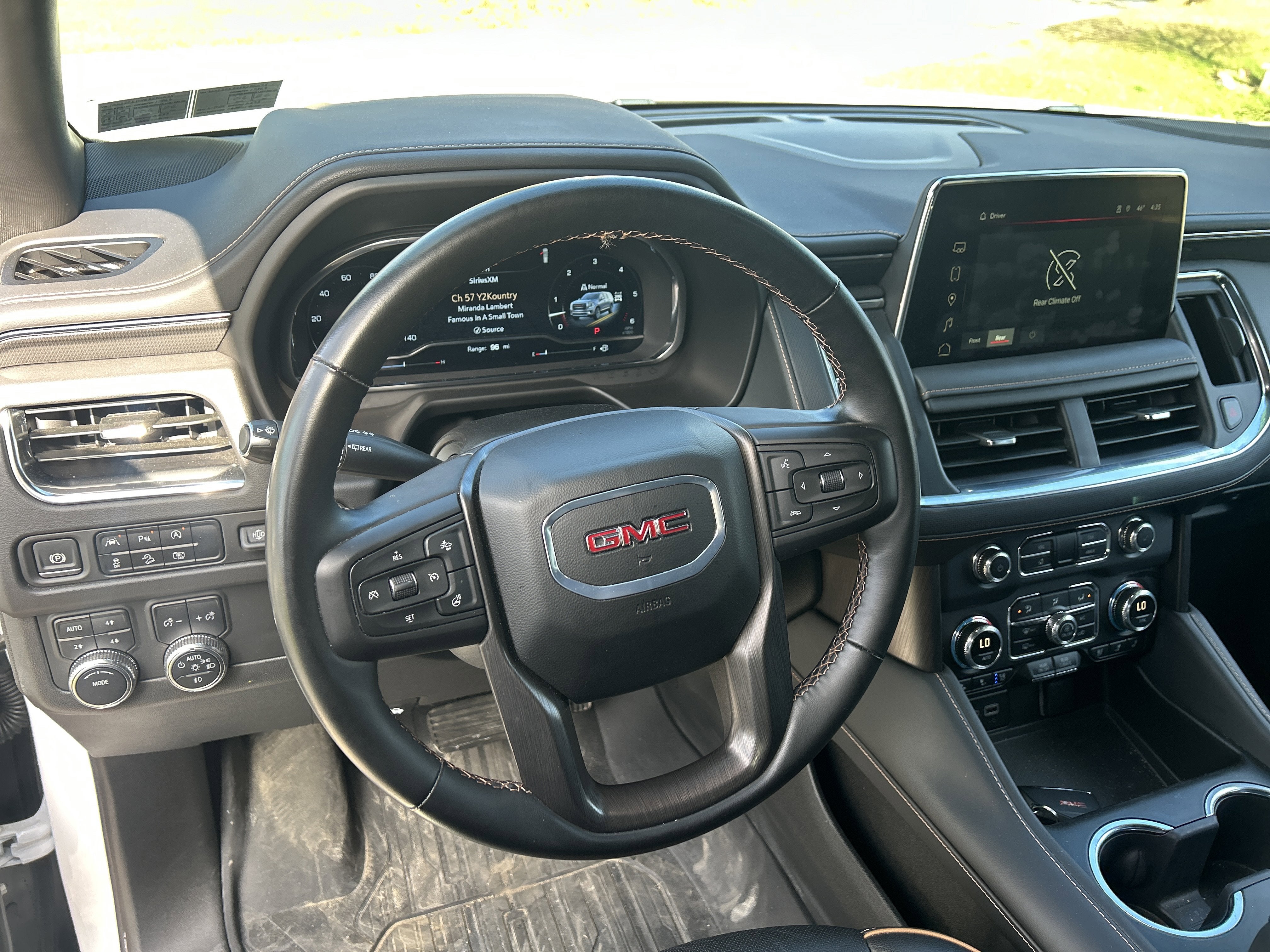 2024 GMC Yukon AT4