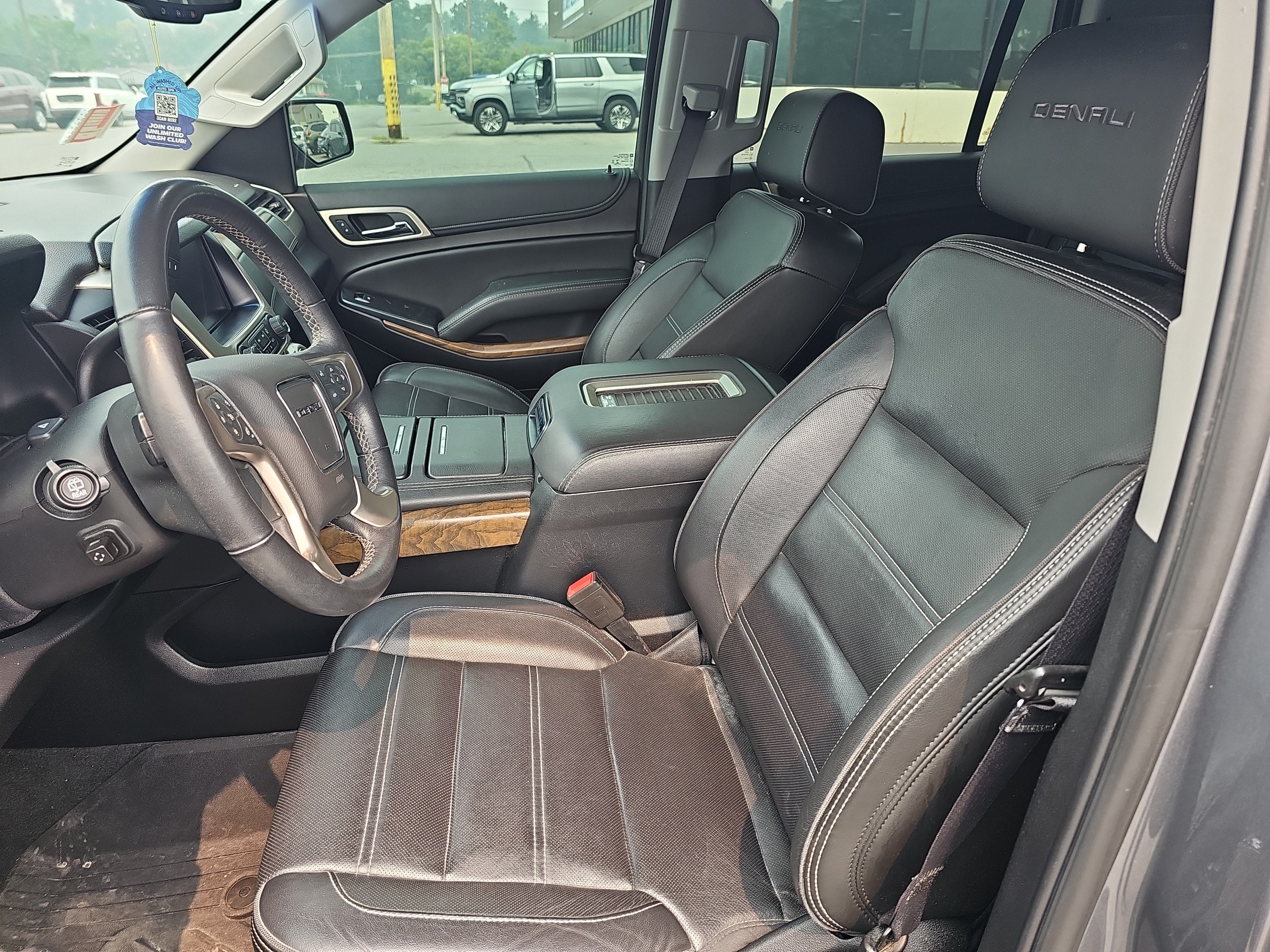2020 GMC Yukon Denali