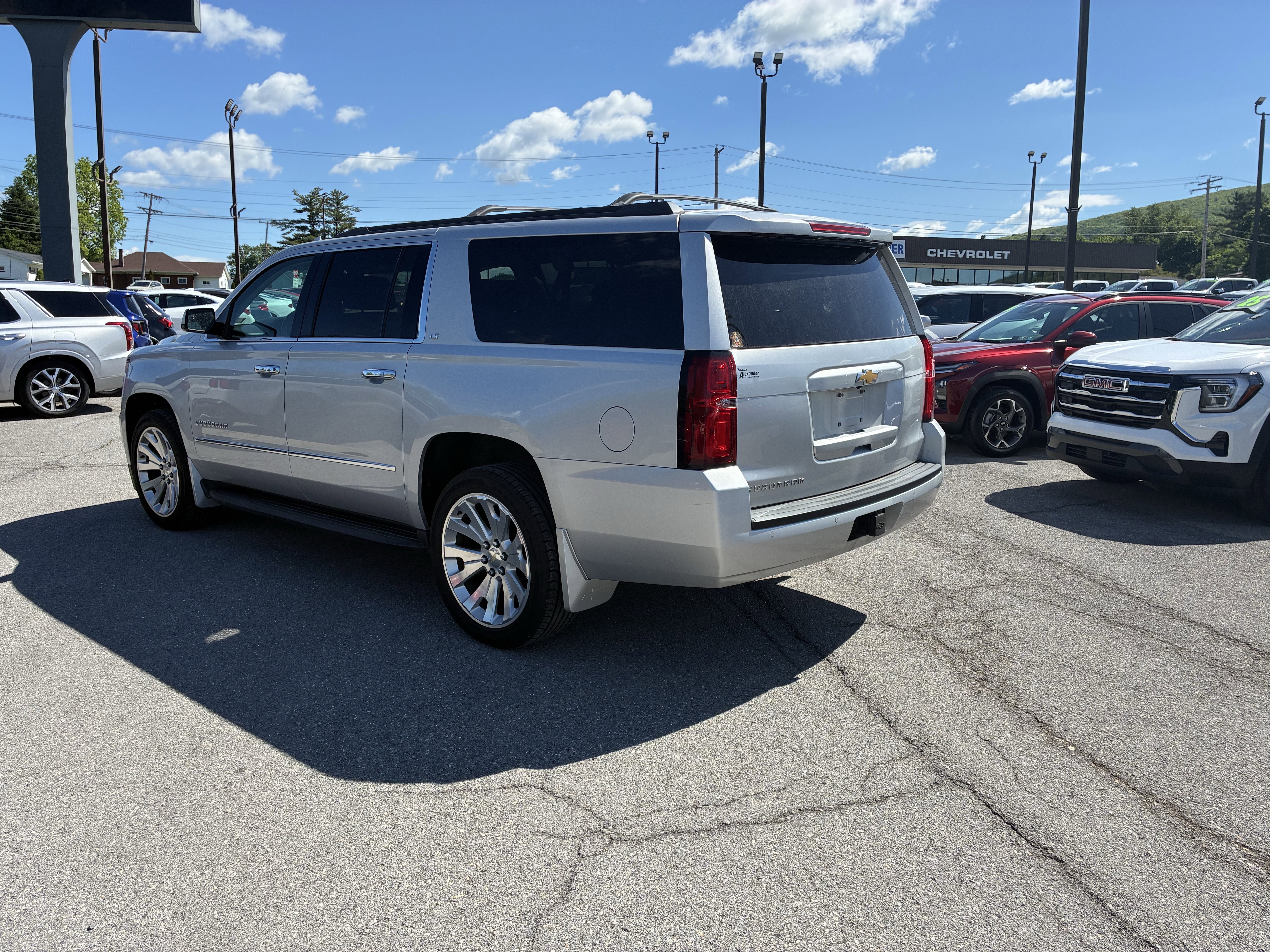 2016 Chevrolet Suburban LS