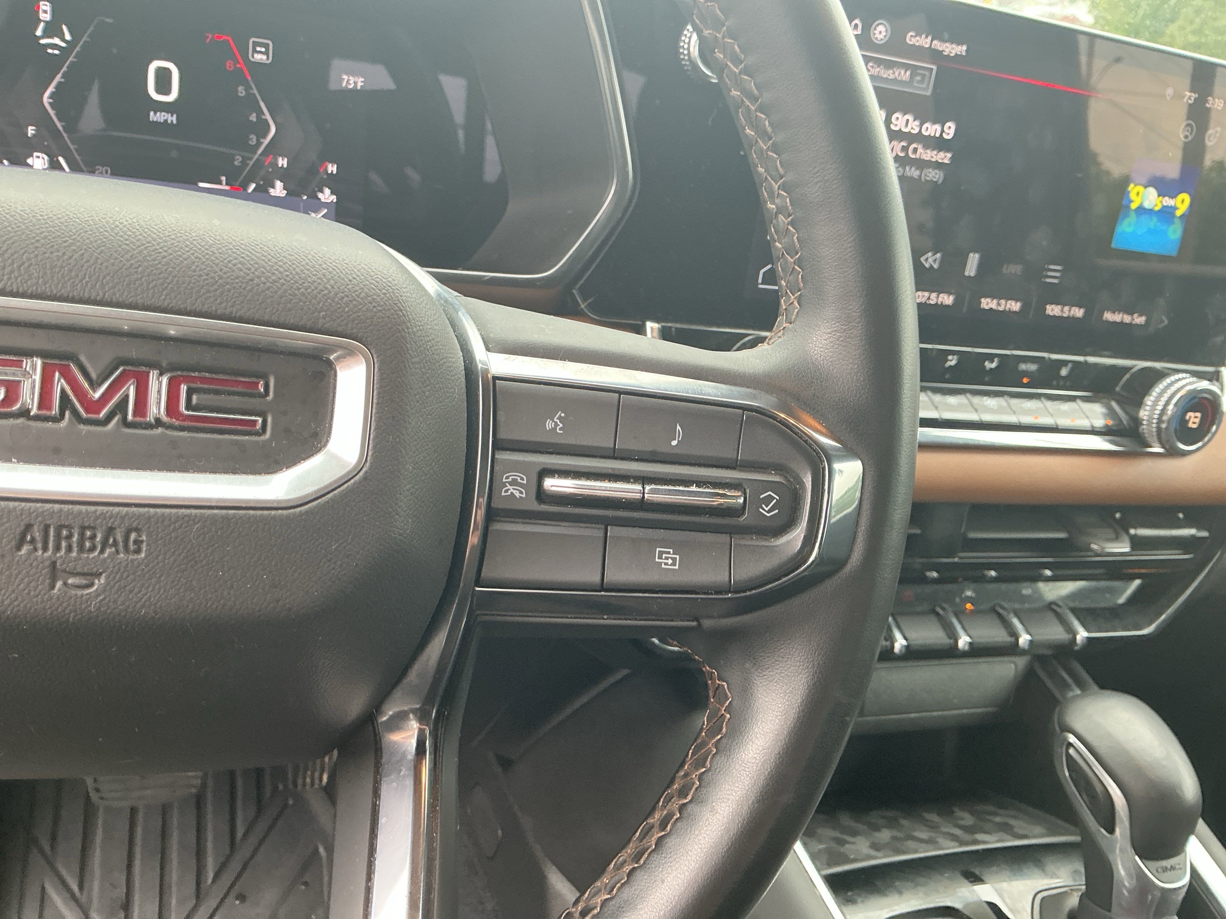 2023 GMC Canyon 4WD AT4