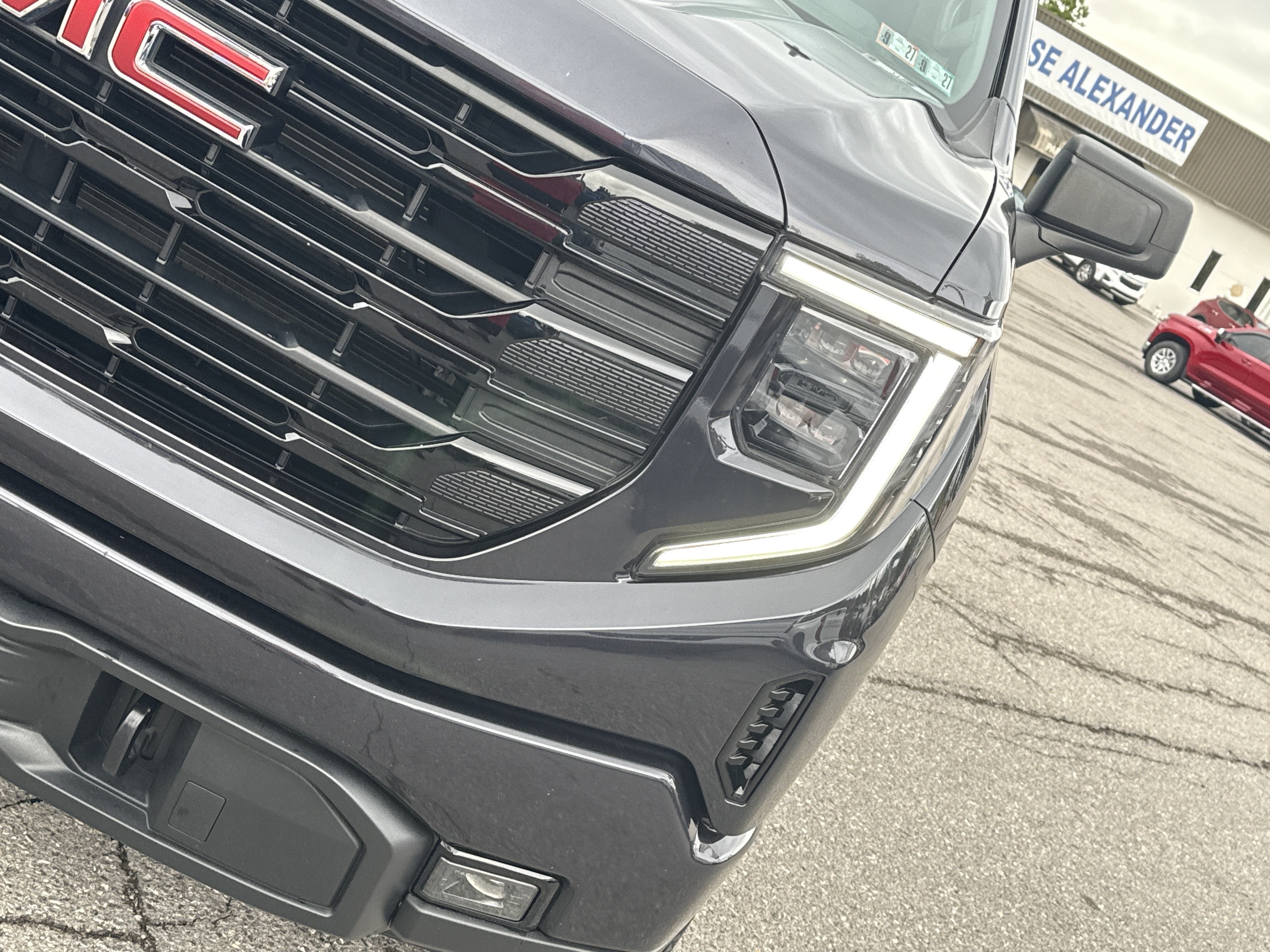 2023 GMC Sierra 1500 Elevation