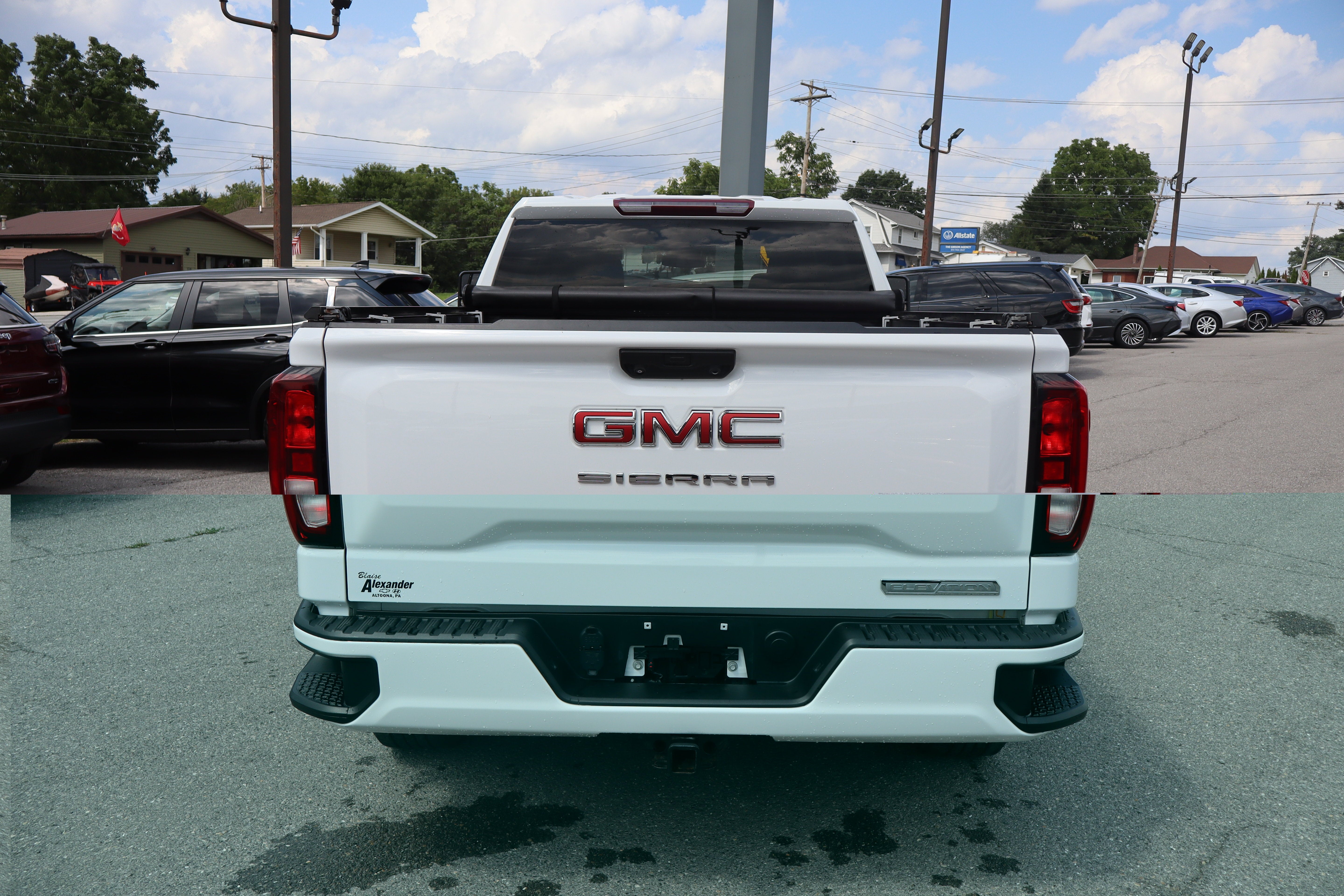 2023 GMC Sierra 1500 Elevation