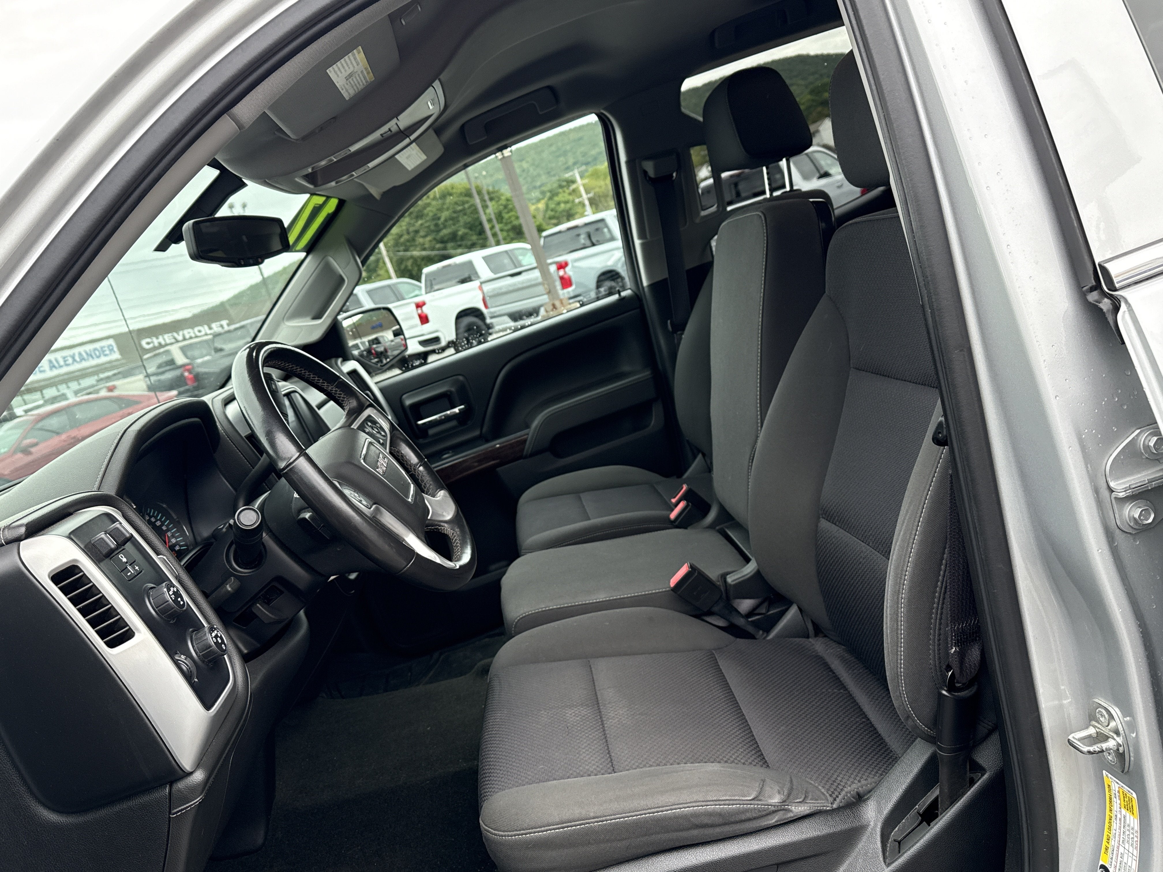 2017 GMC Sierra 1500 SLE