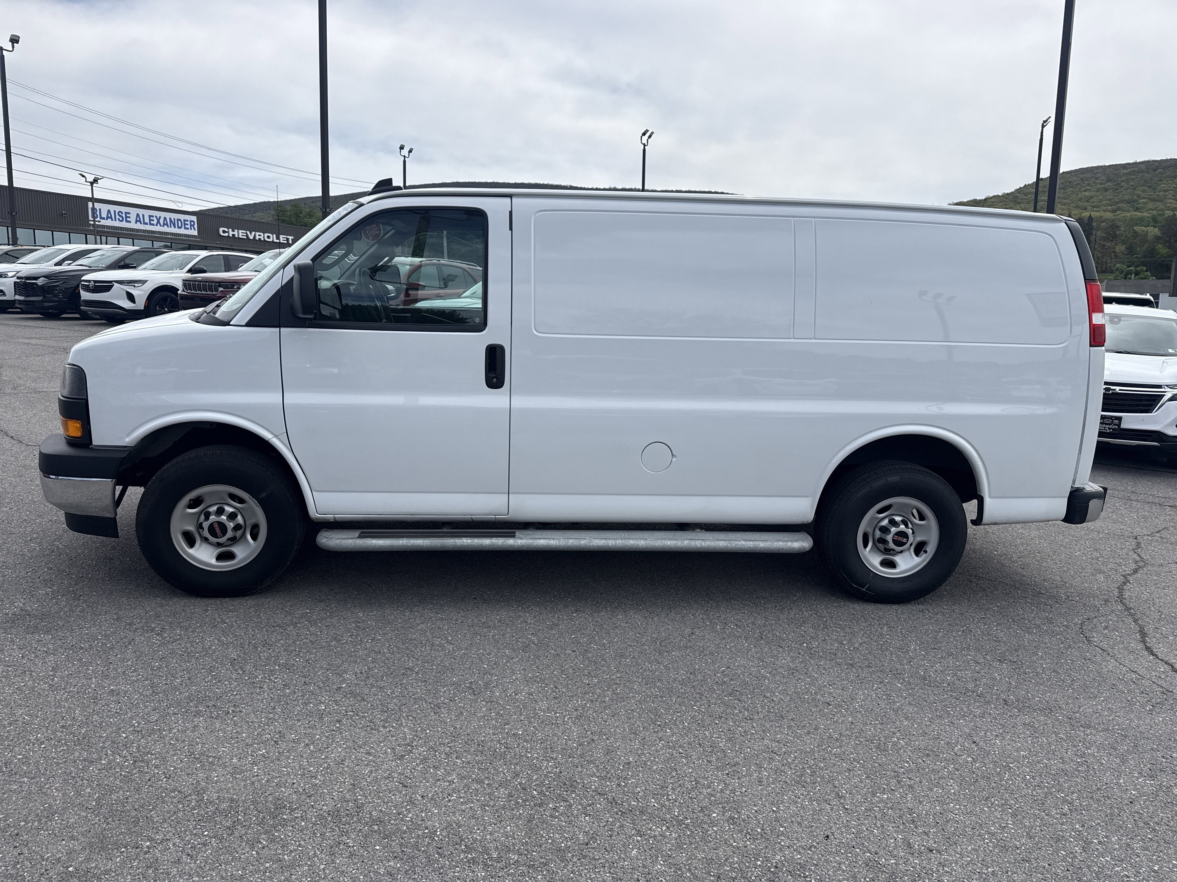 2024 GMC Savana Cargo Van Work Van
