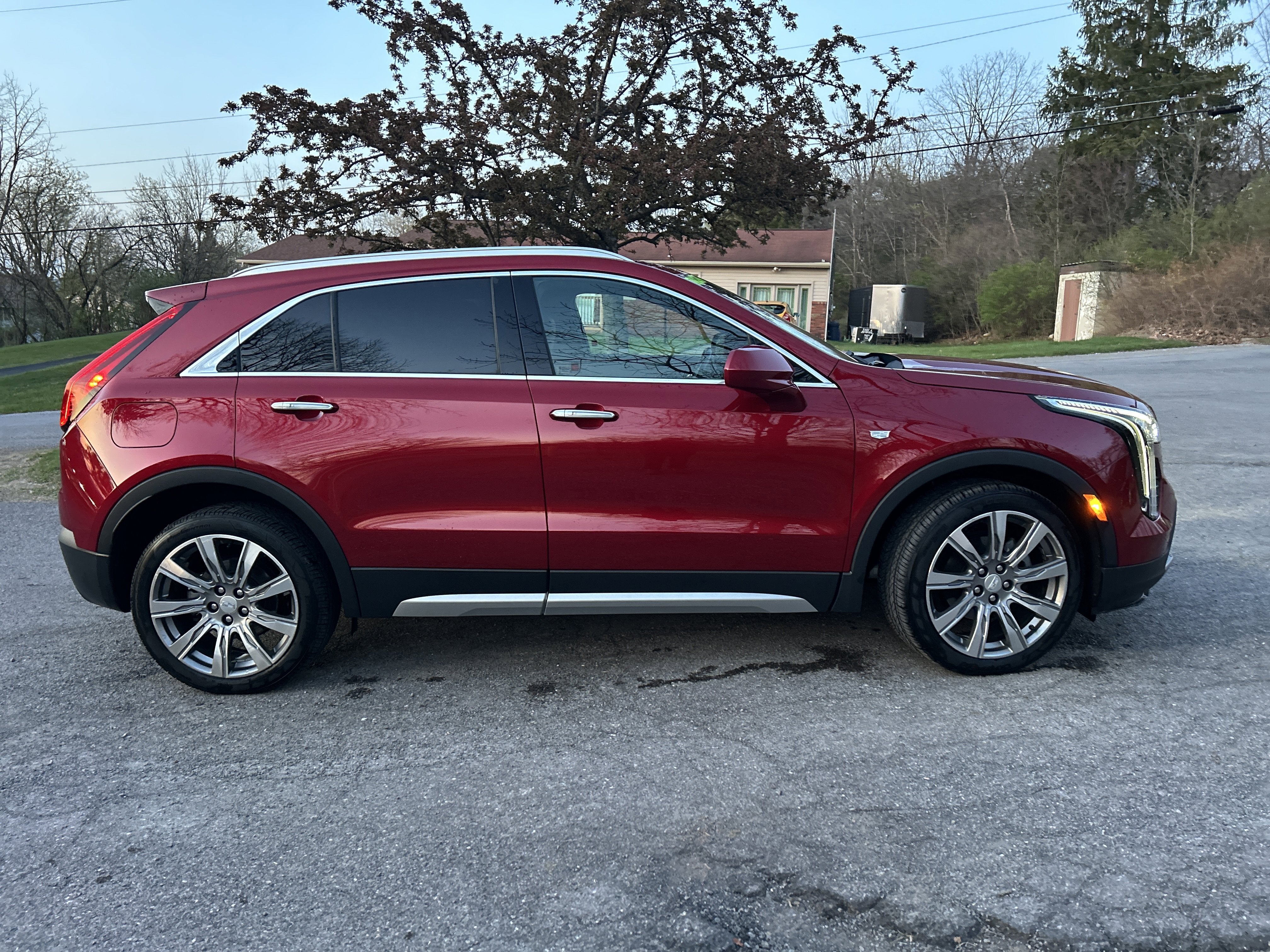 2019 Cadillac XT4 AWD Premium Luxury