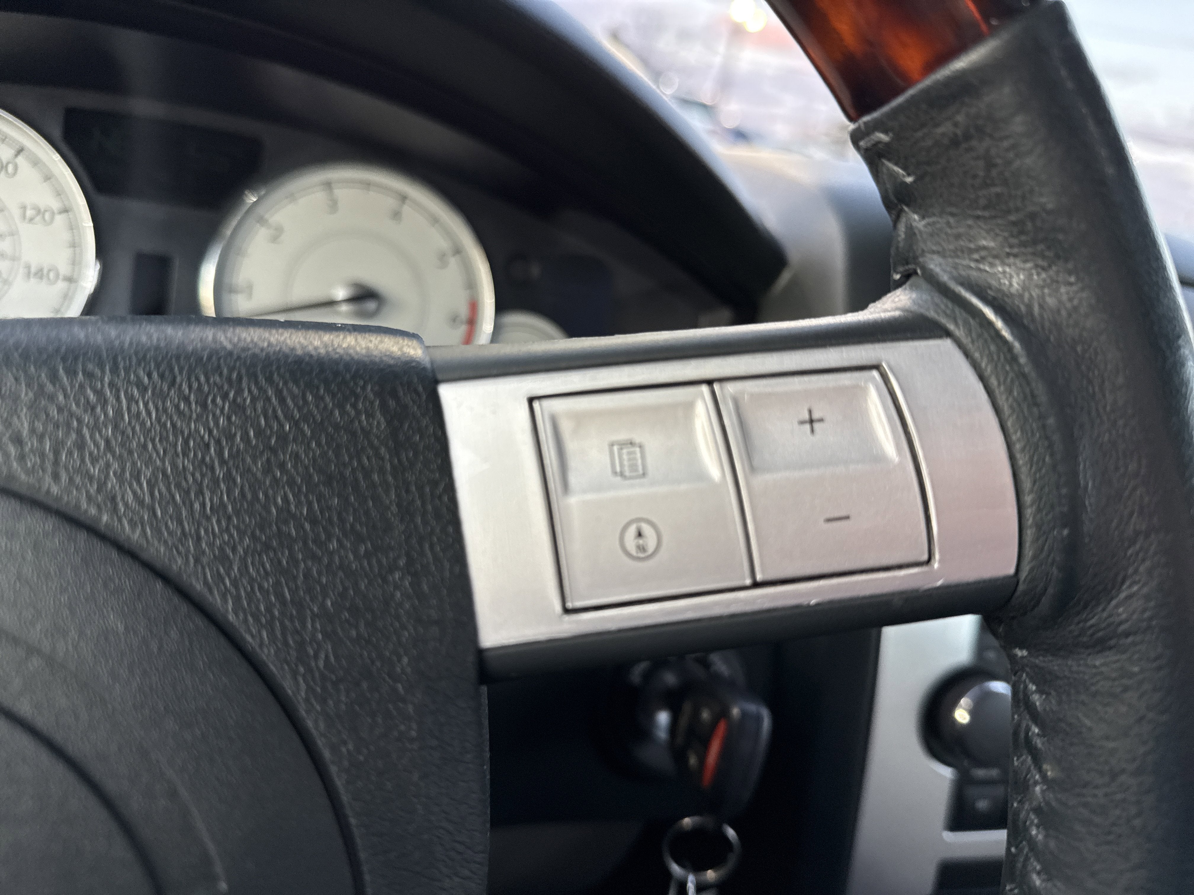 2005 Chrysler 300 300C