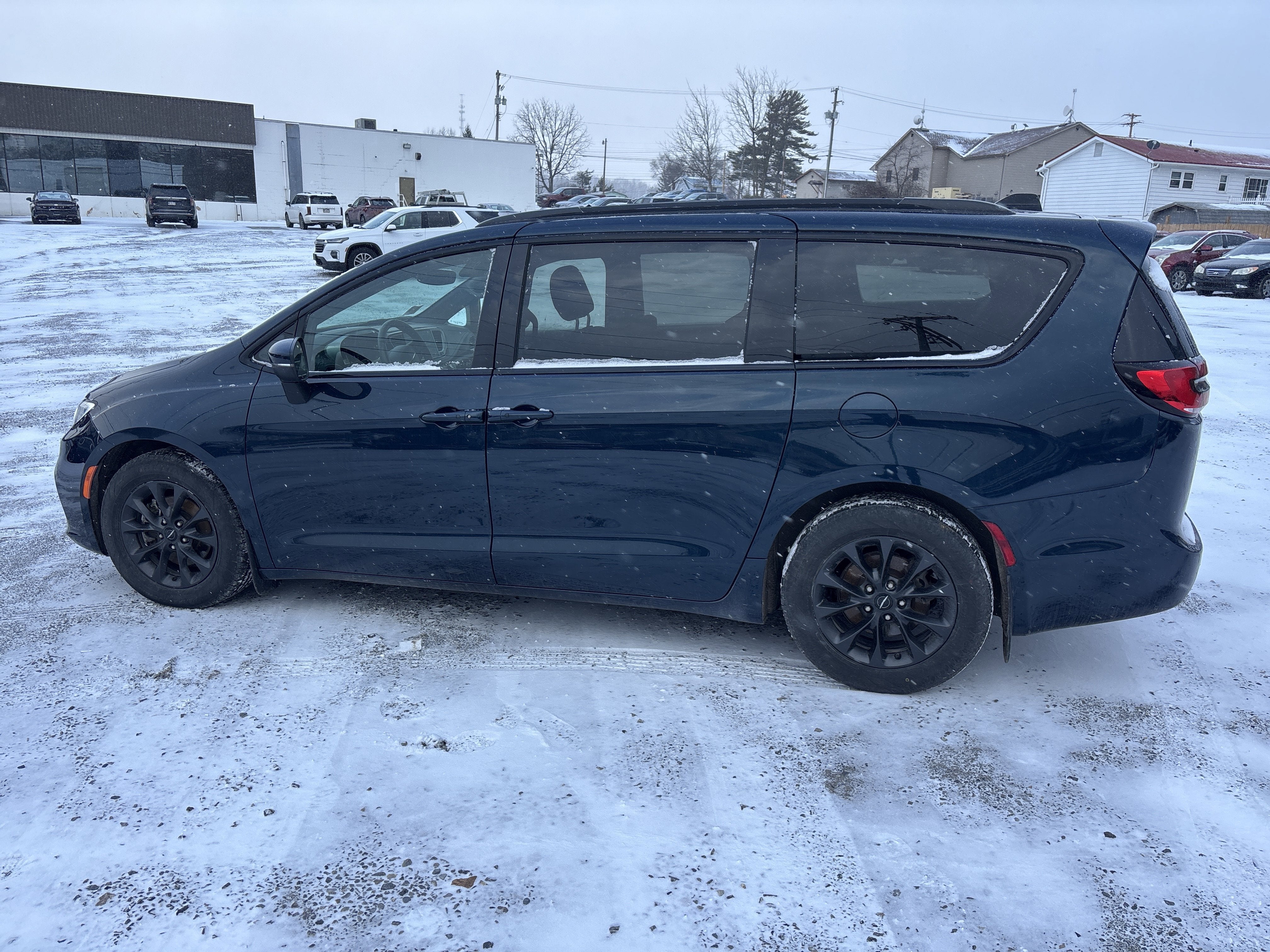 2023 Chrysler Pacifica Touring