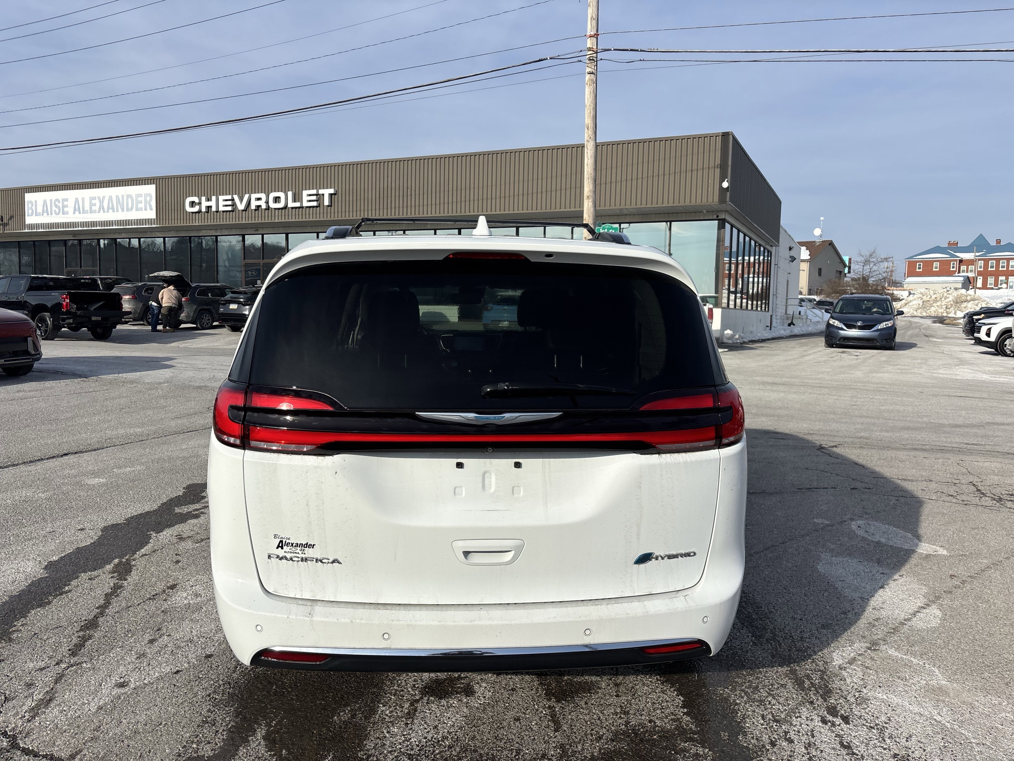 2021 Chrysler Pacifica Hybrid Touring L
