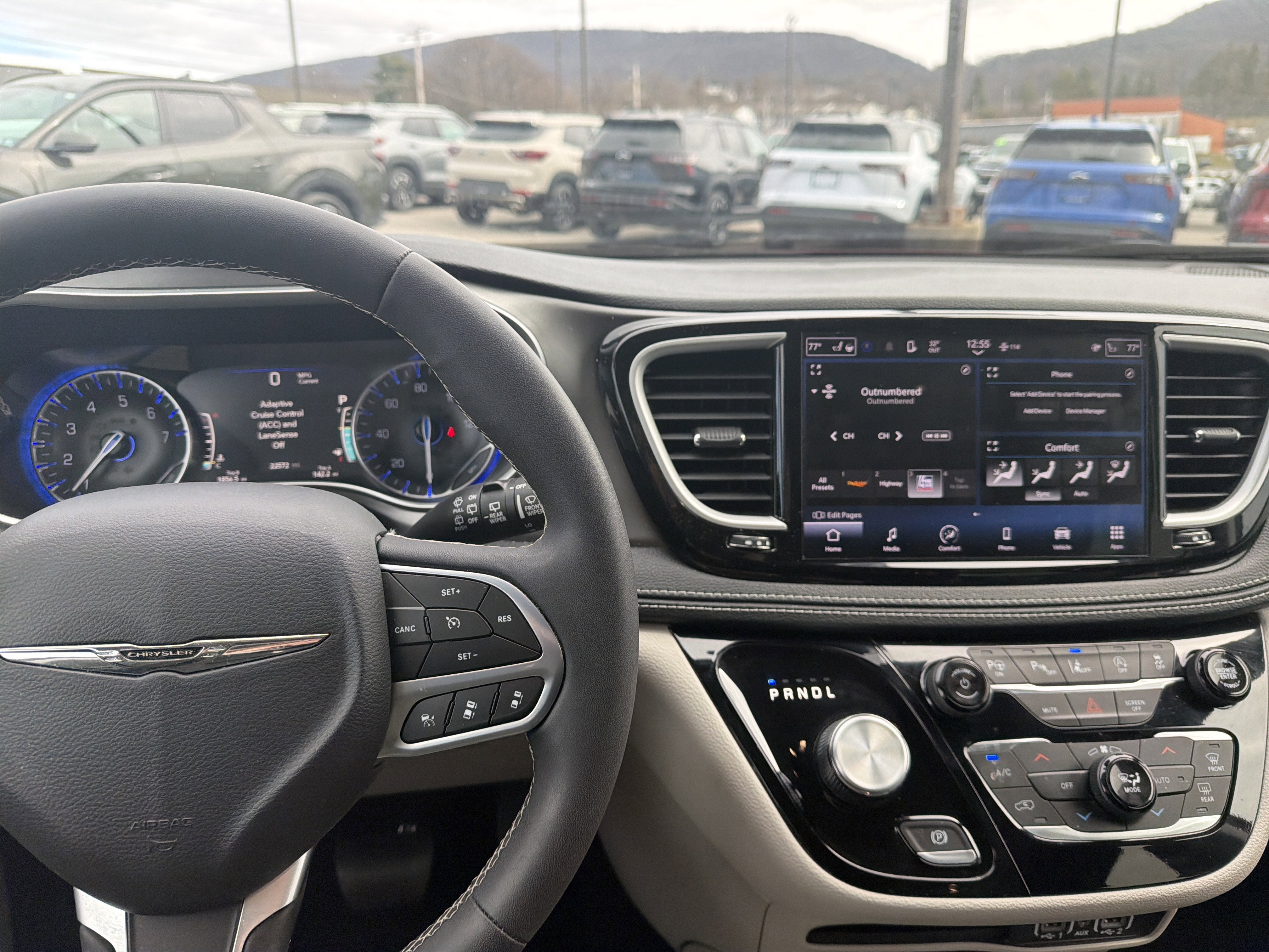 2023 Chrysler Pacifica Touring L