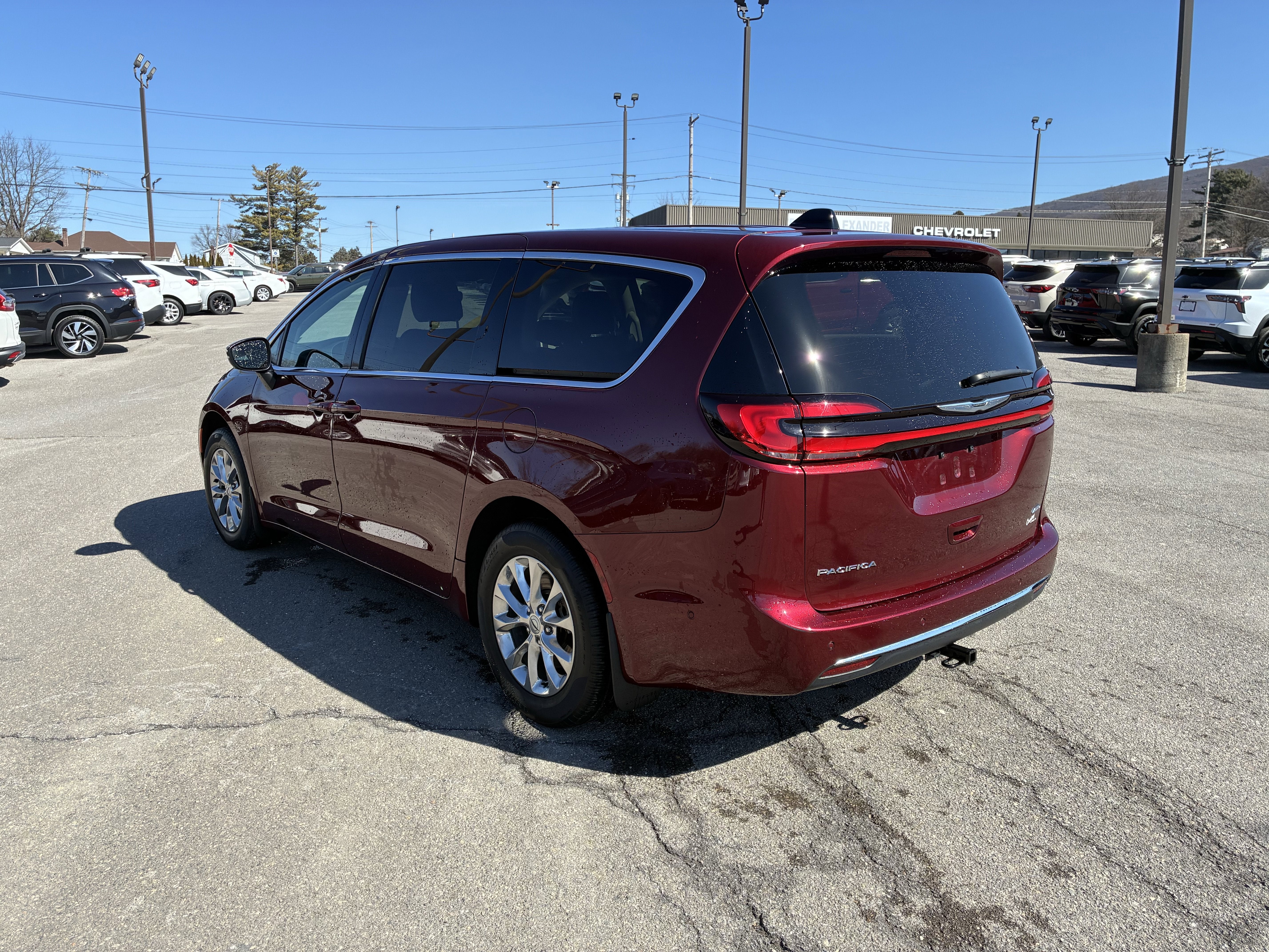 2023 Chrysler Pacifica Touring L