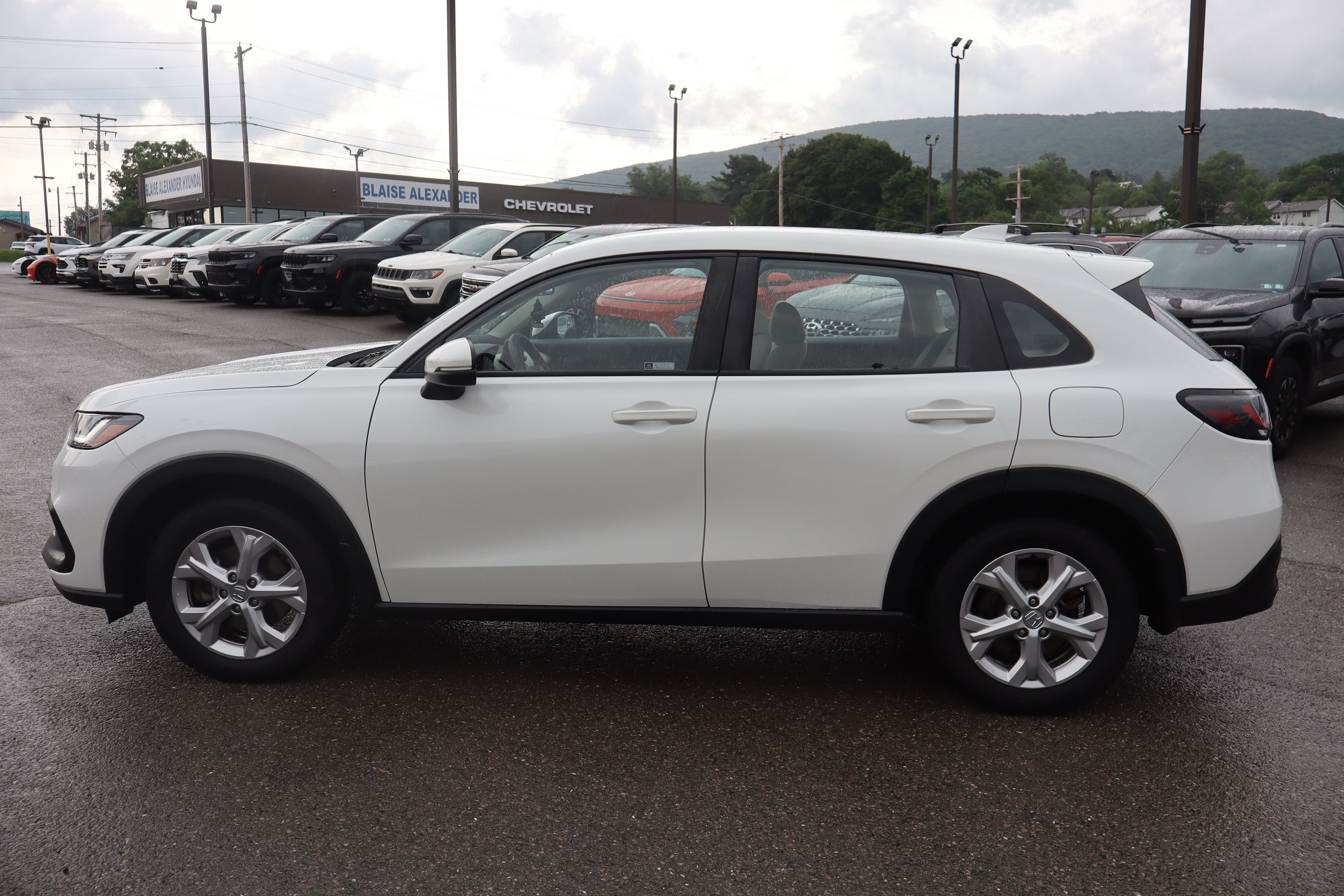 2023 Honda HR-V LX