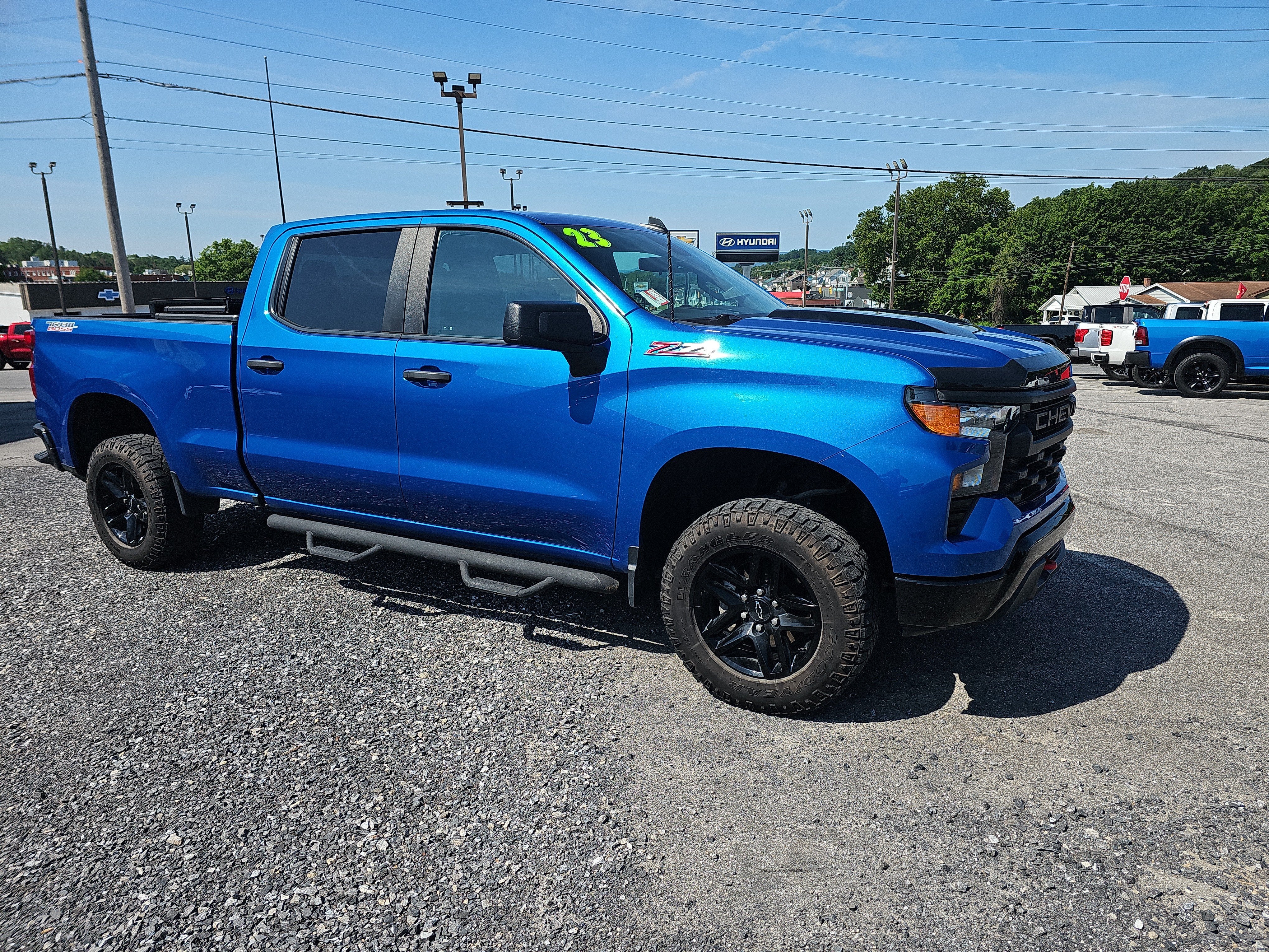 2023 Chevrolet Silverado 1500 Custom Trail Boss
