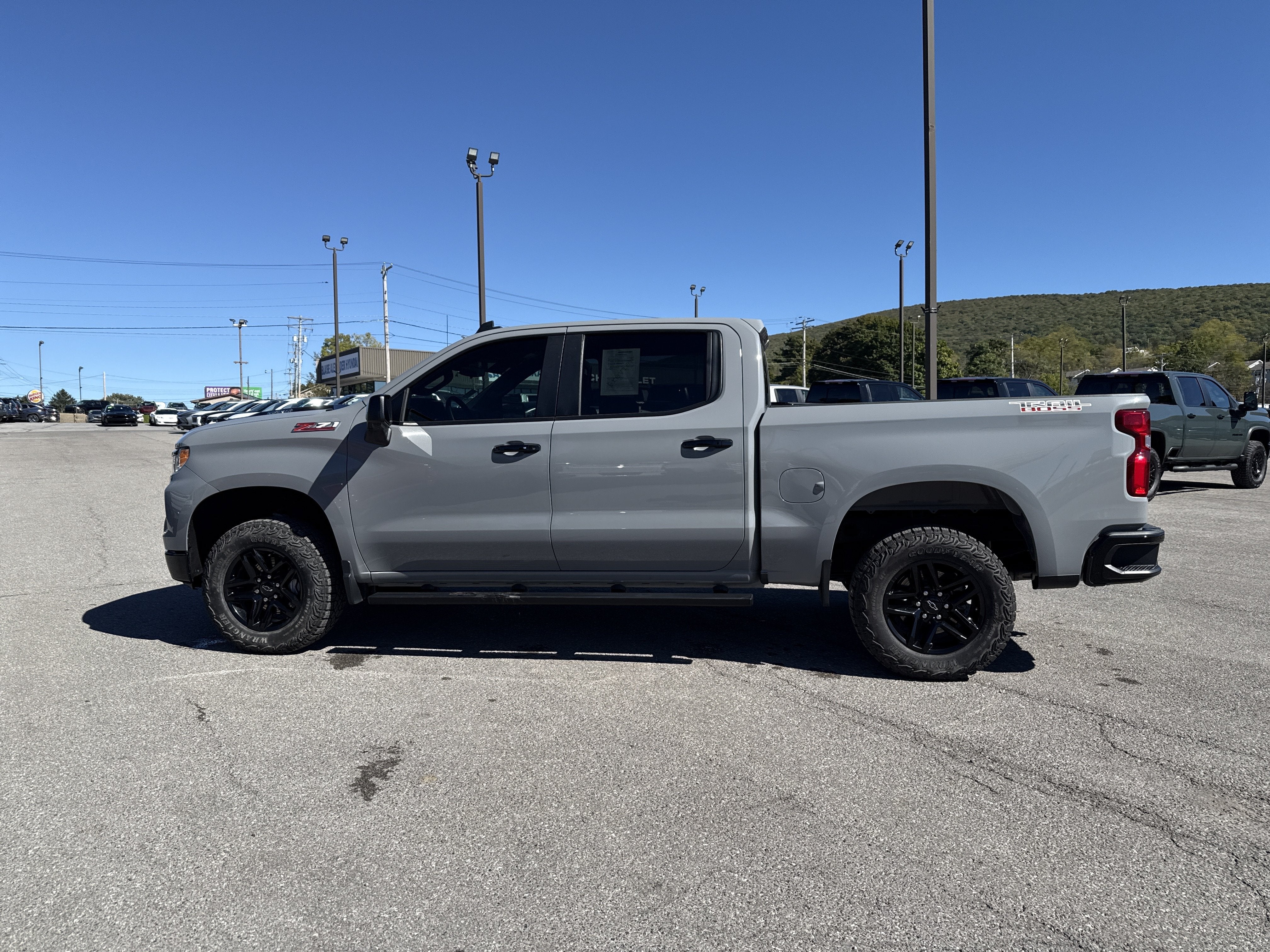 2024 Chevrolet Silverado 1500 LT Trail Boss