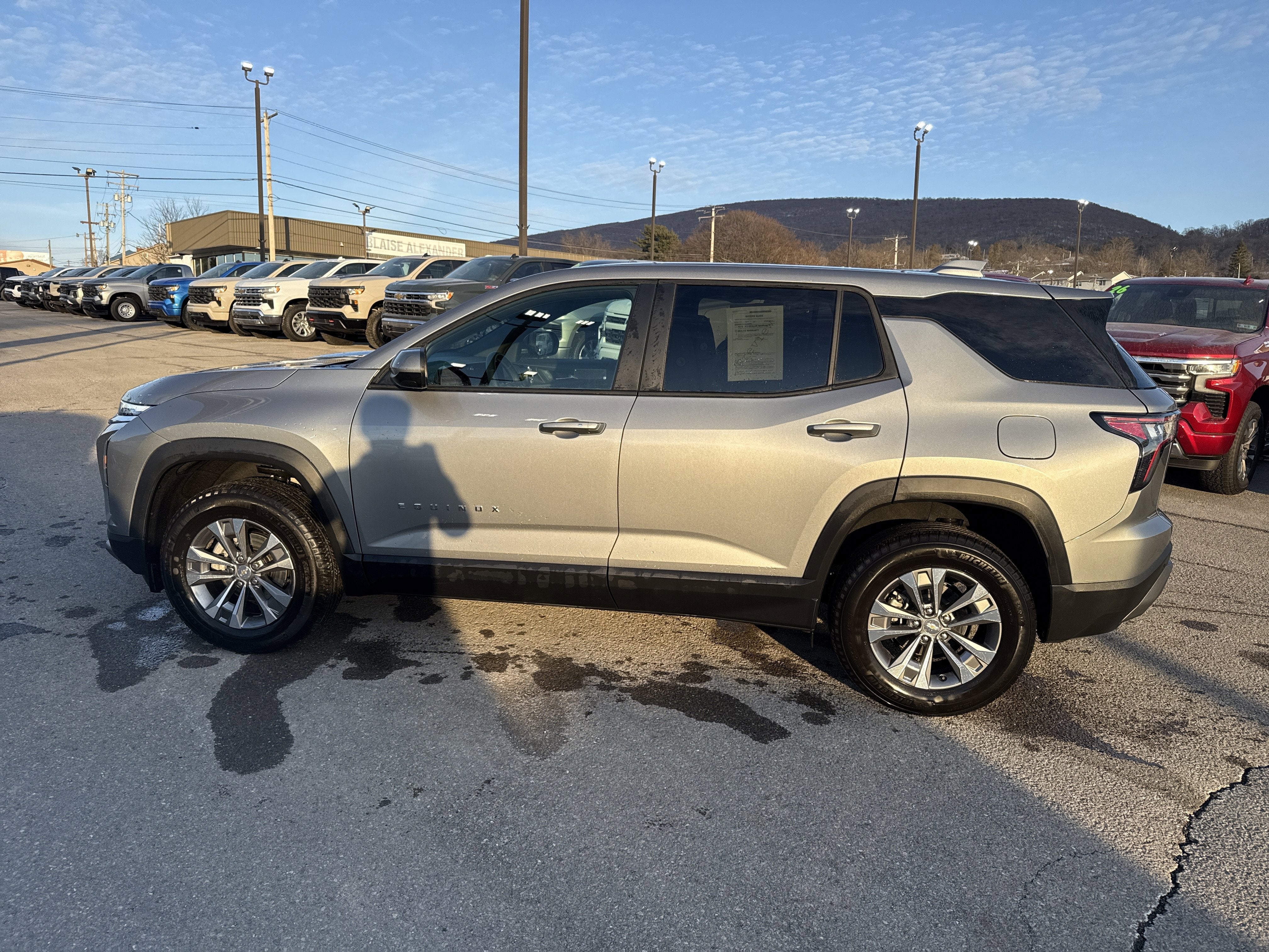 2025 Chevrolet Equinox AWD LT