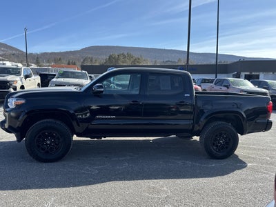 2022 Toyota Tacoma 4WD SR
