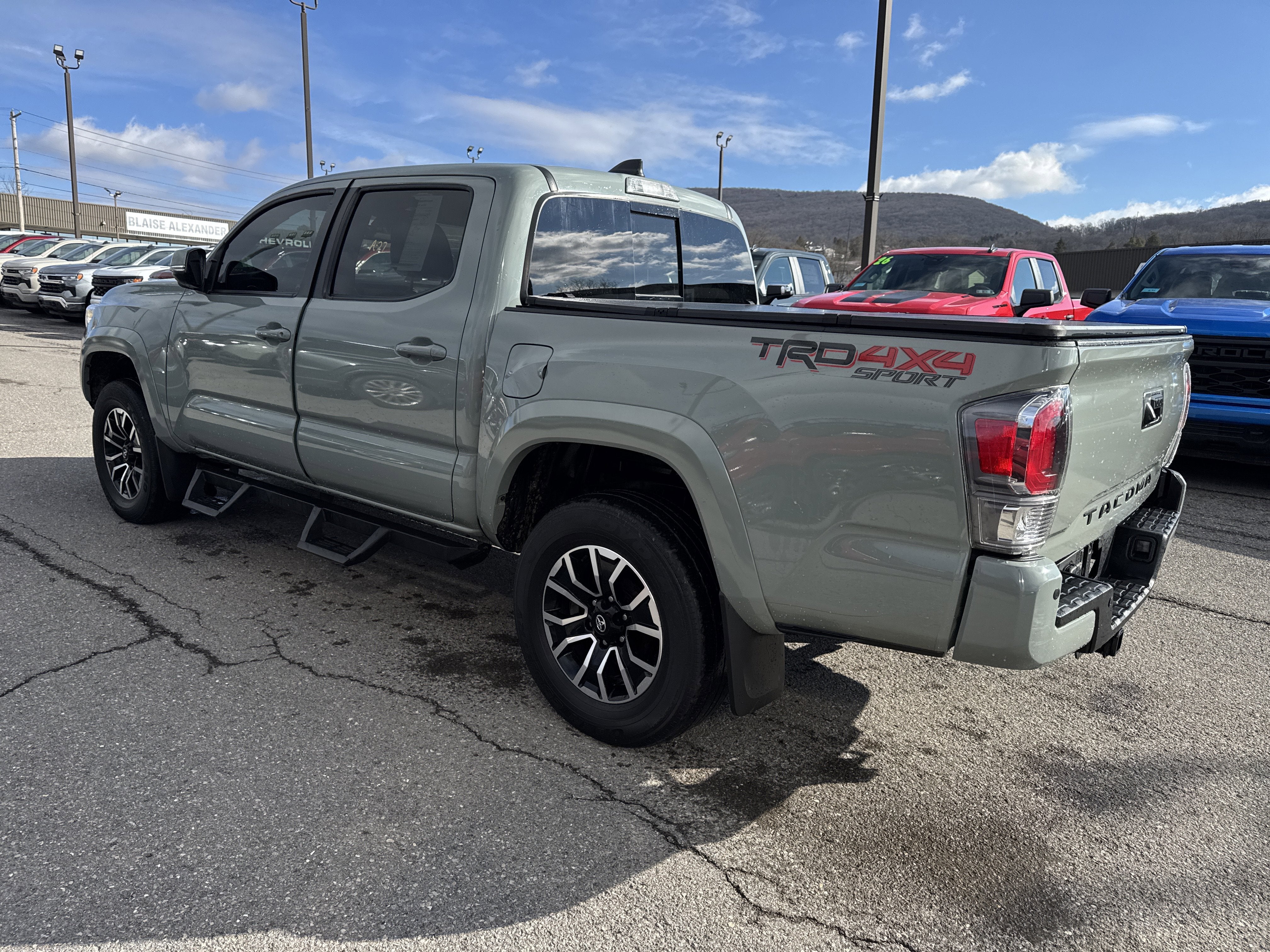 2022 Toyota Tacoma 4WD TRD Sport