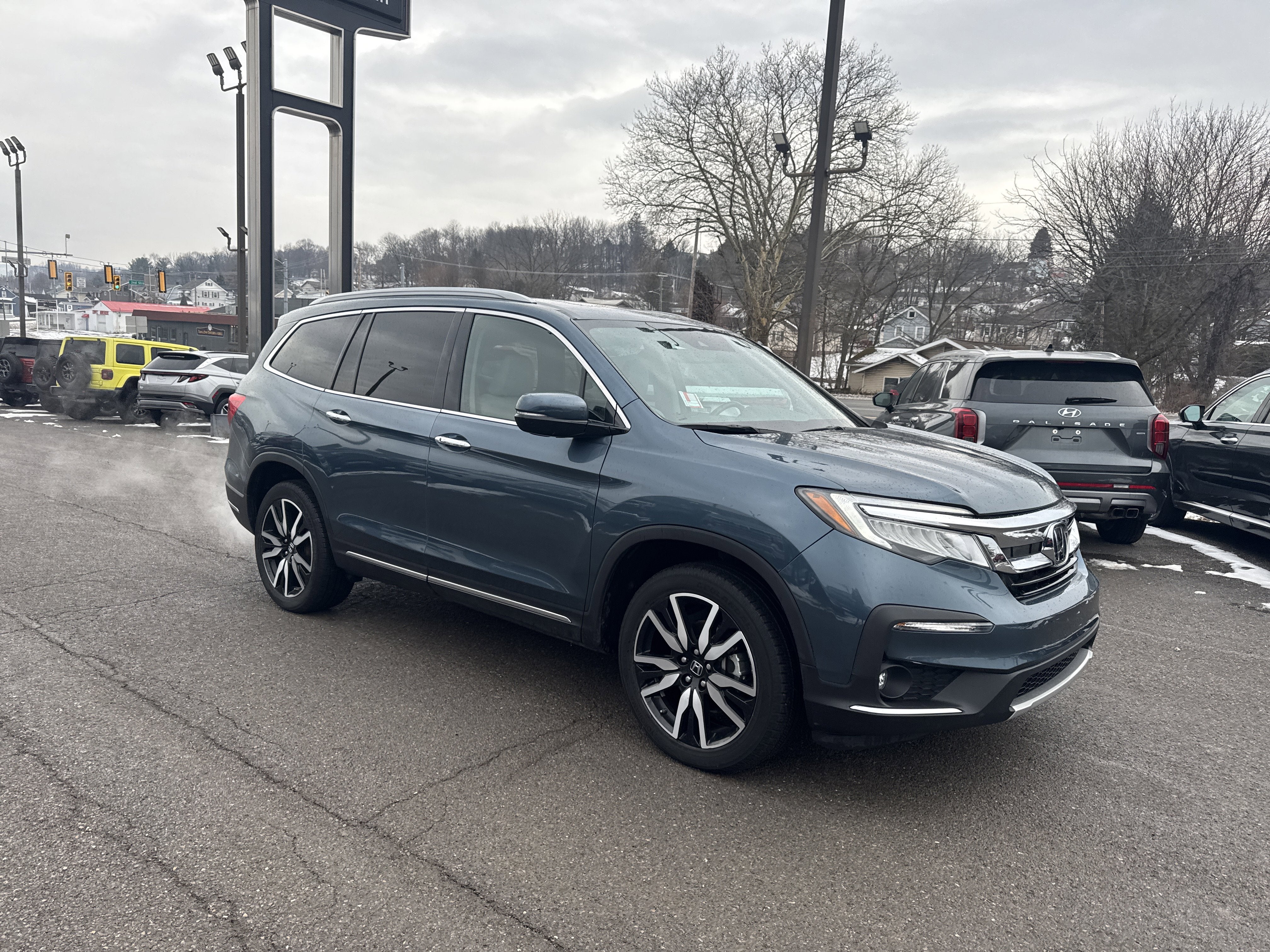 2022 Honda Pilot Touring 7-Passenger