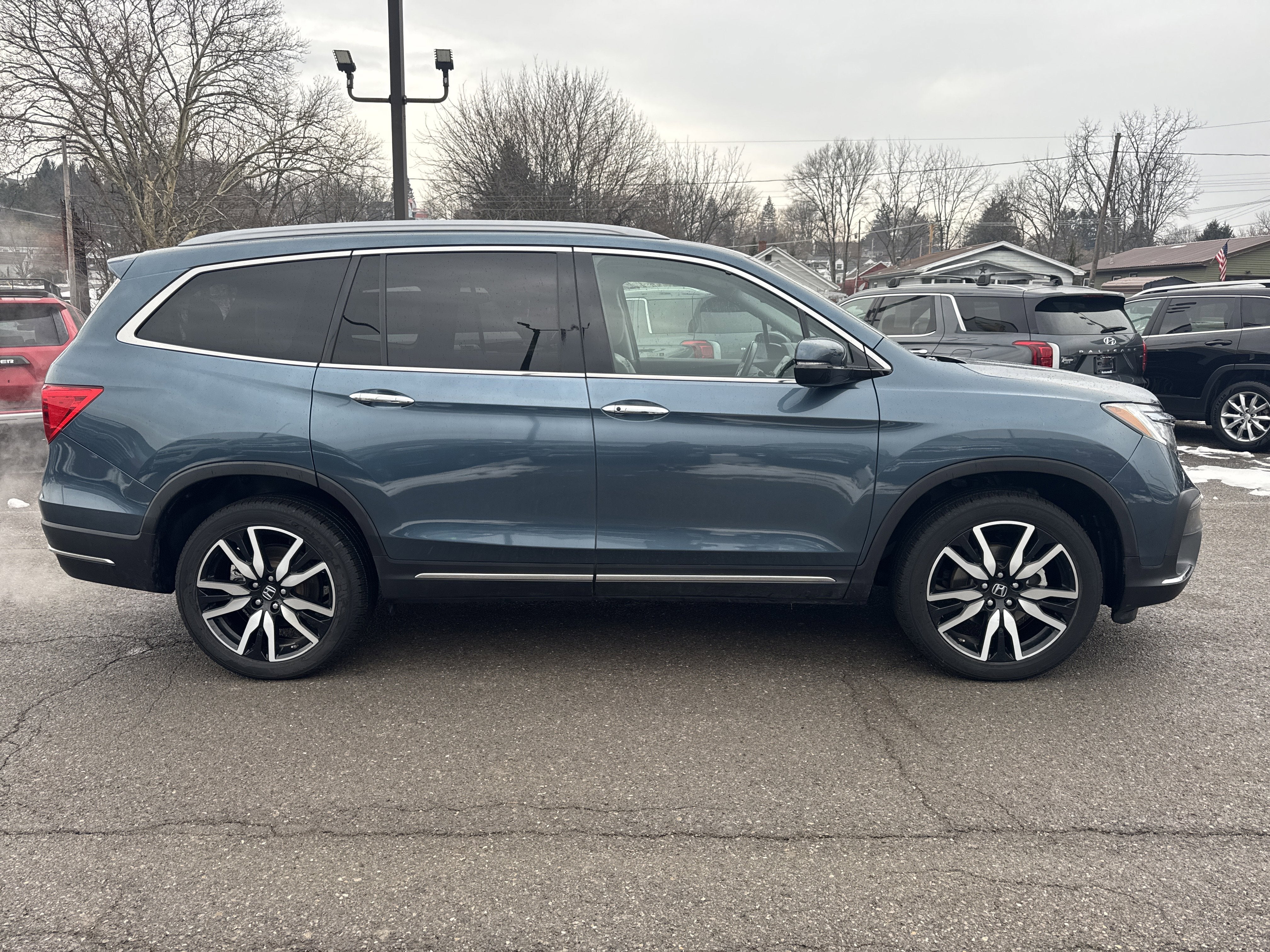2022 Honda Pilot Touring 7-Passenger