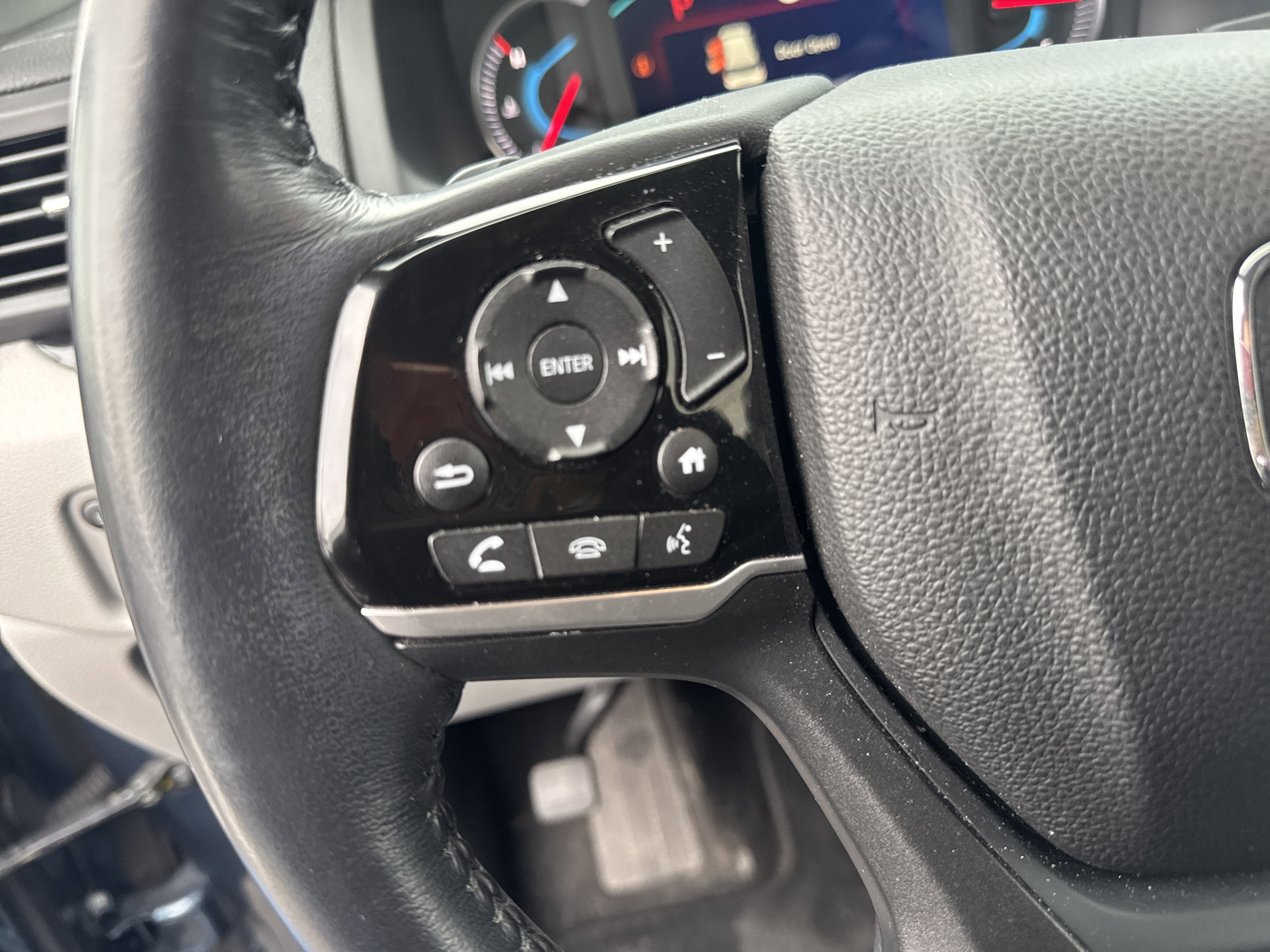 2022 Honda Pilot Touring 7-Passenger