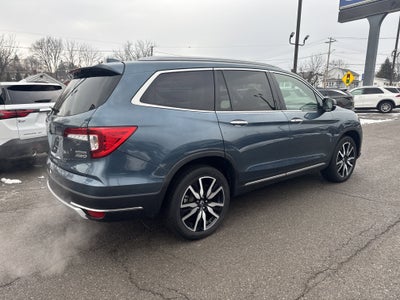 2022 Honda Pilot Touring 7-Passenger