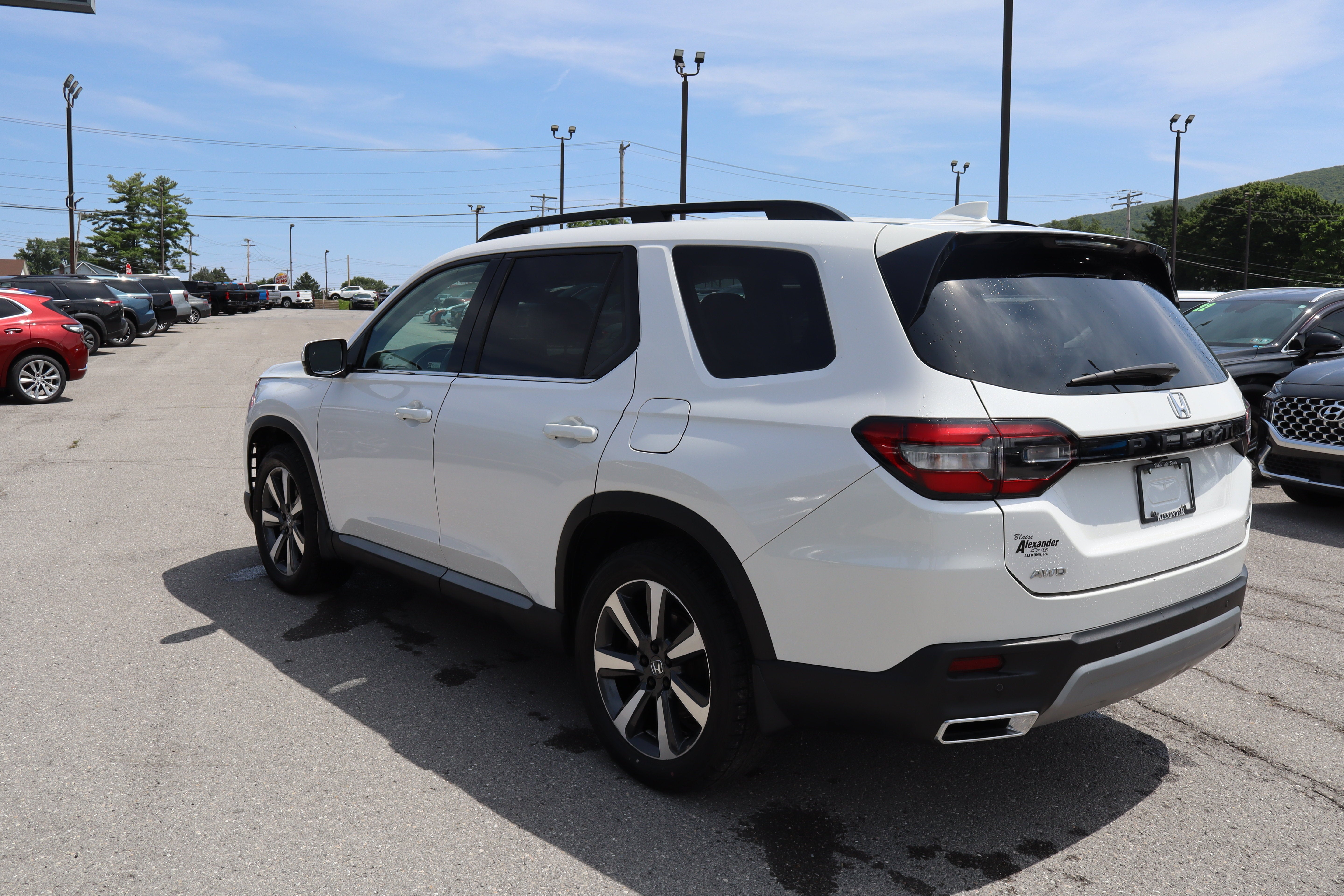 2023 Honda Pilot Touring