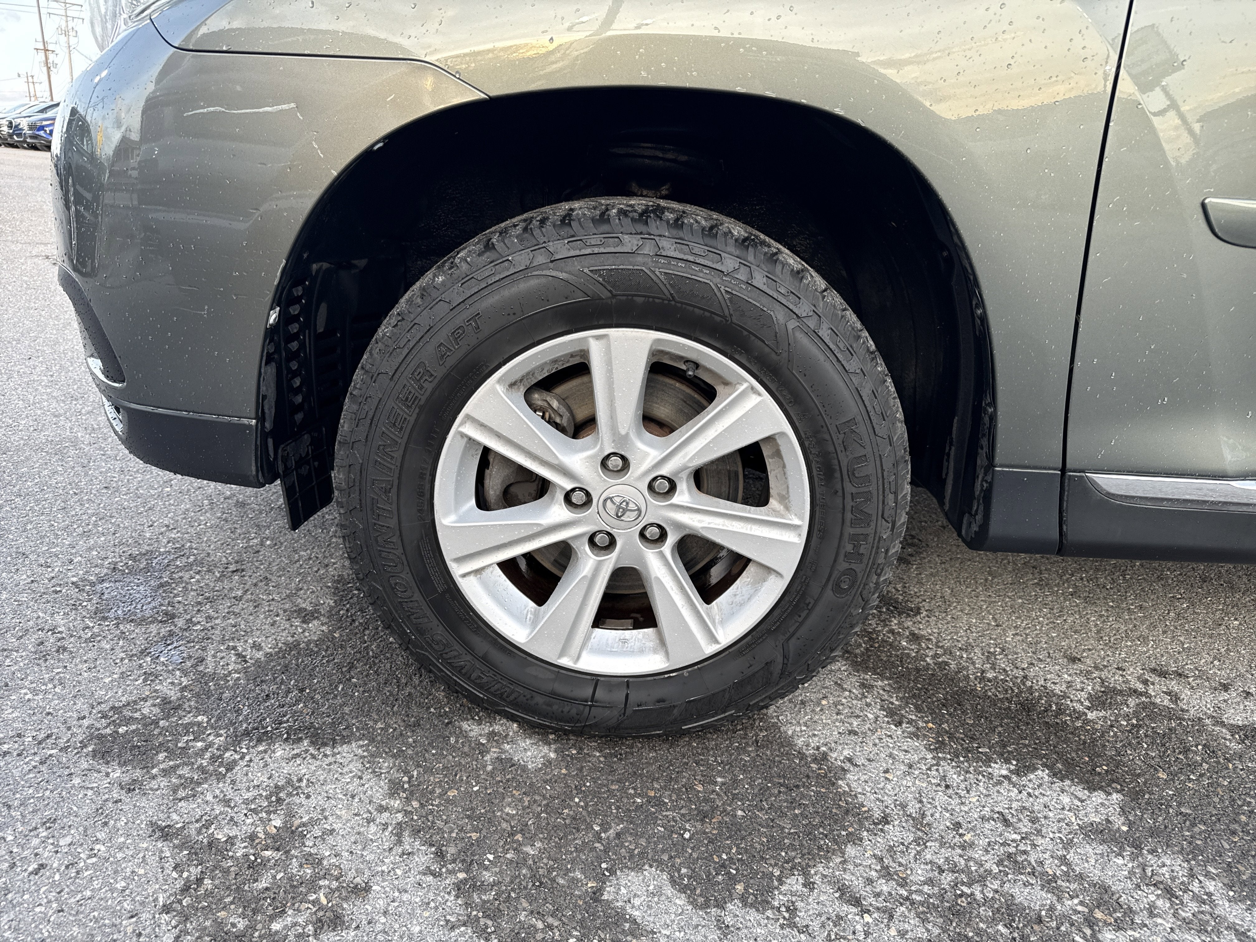 2011 Toyota Highlander Base