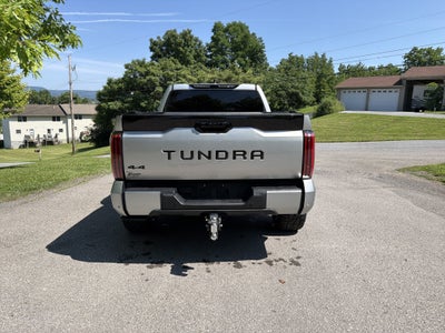 2022 Toyota Tundra 4WD Platinum