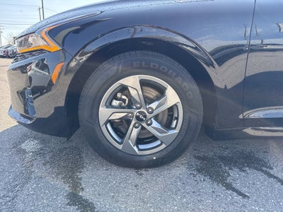2022 Kia K5 LXS