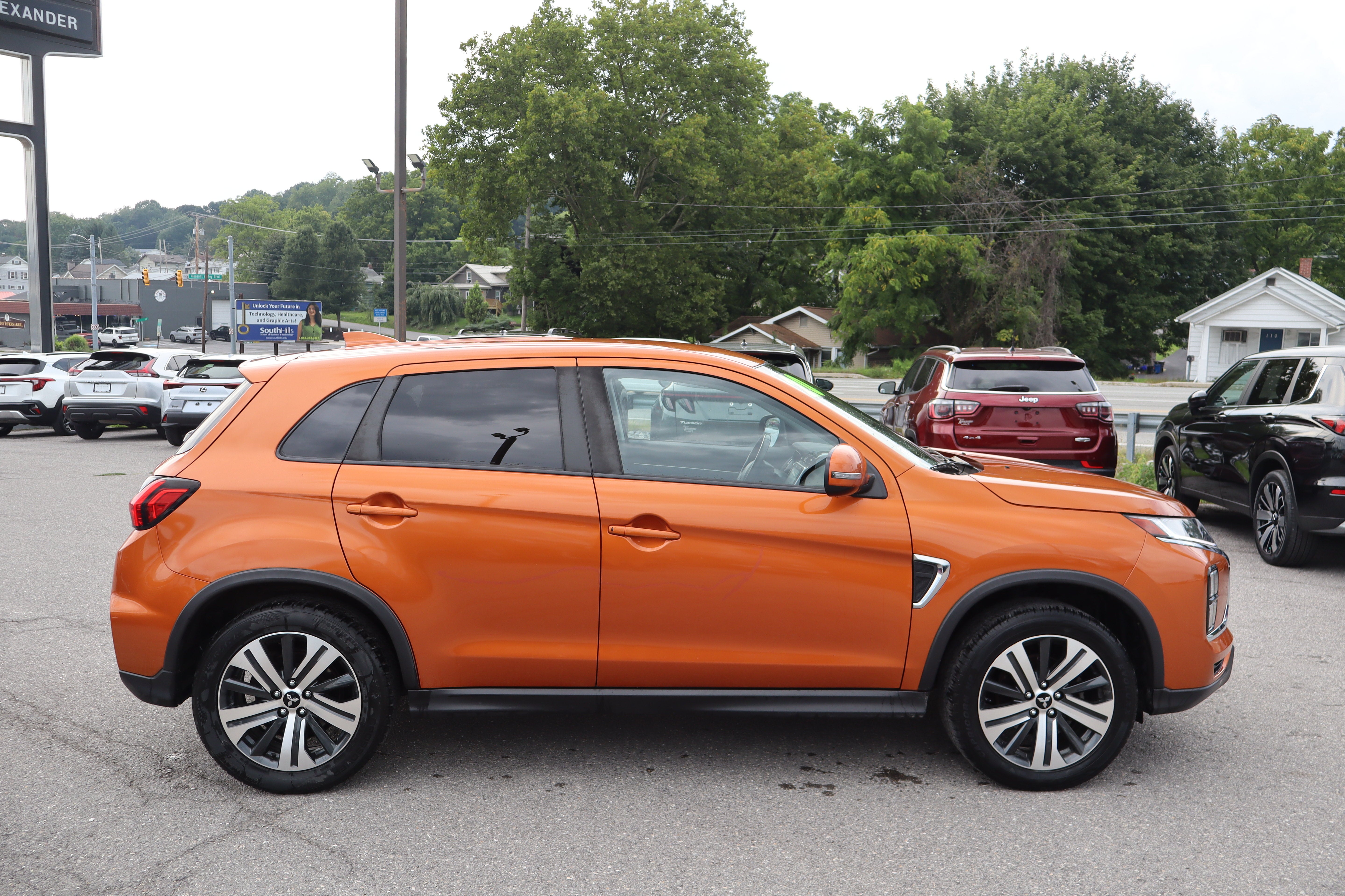 2020 Mitsubishi Outlander Sport SE 2.0