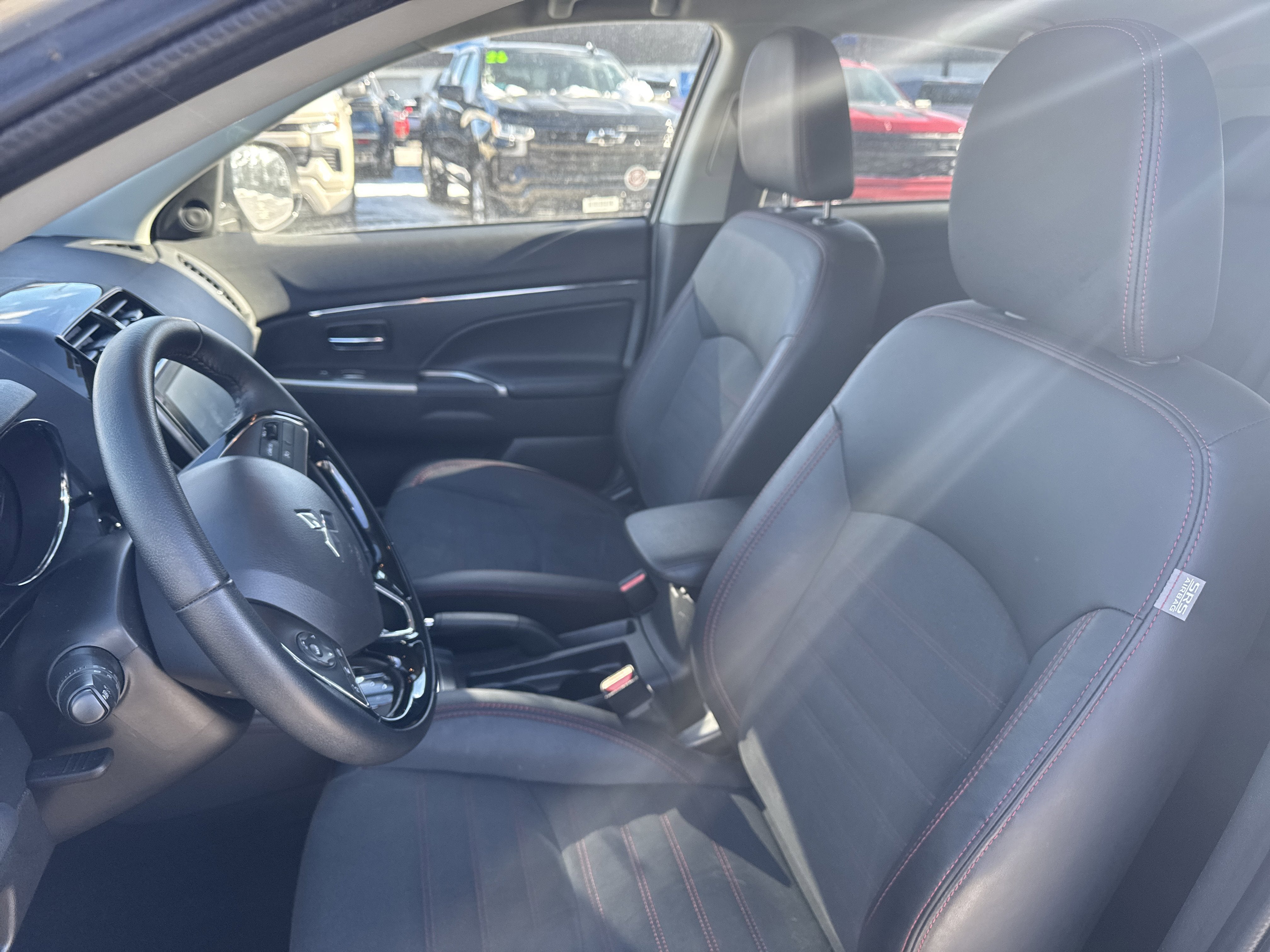 2025 Mitsubishi Outlander Sport ES